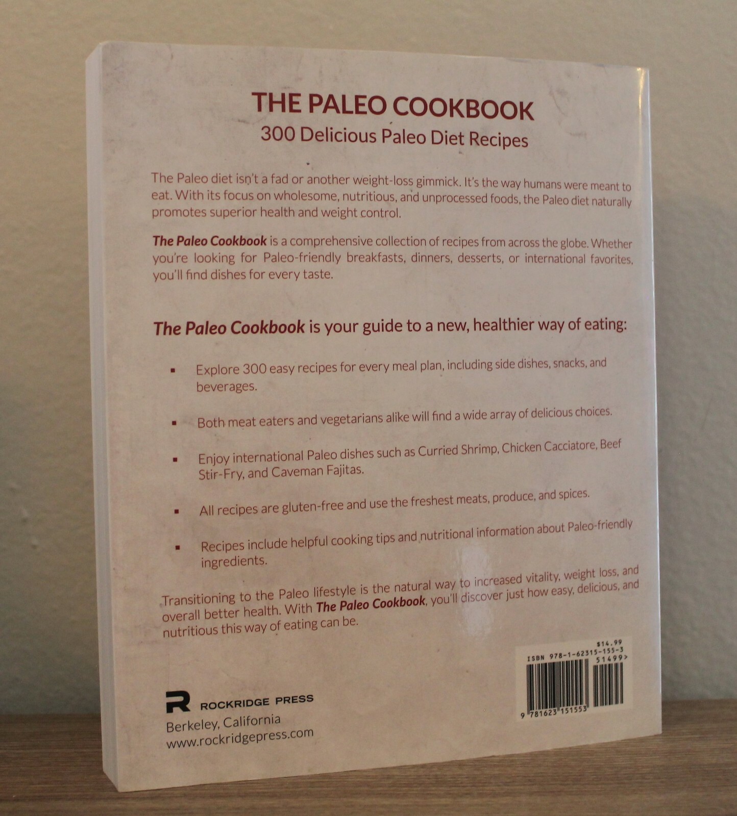 The Paleo Cookbook : 300 Delicious Paleo Diet Recipes