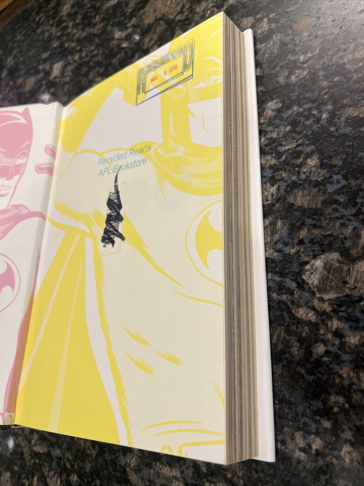 SOLO : DELUXE EDITION – Jeph Loeb – Hardcover -Batman cover Ex-Library