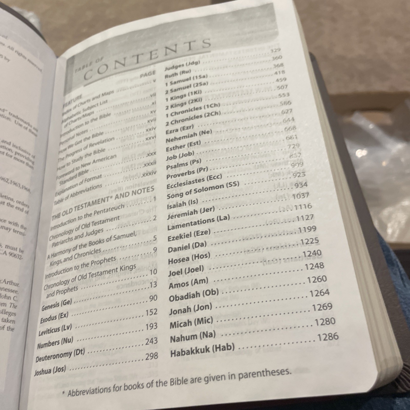 MacArthur Study Bible by John F. MacArthur (2014, Imitation Leather)