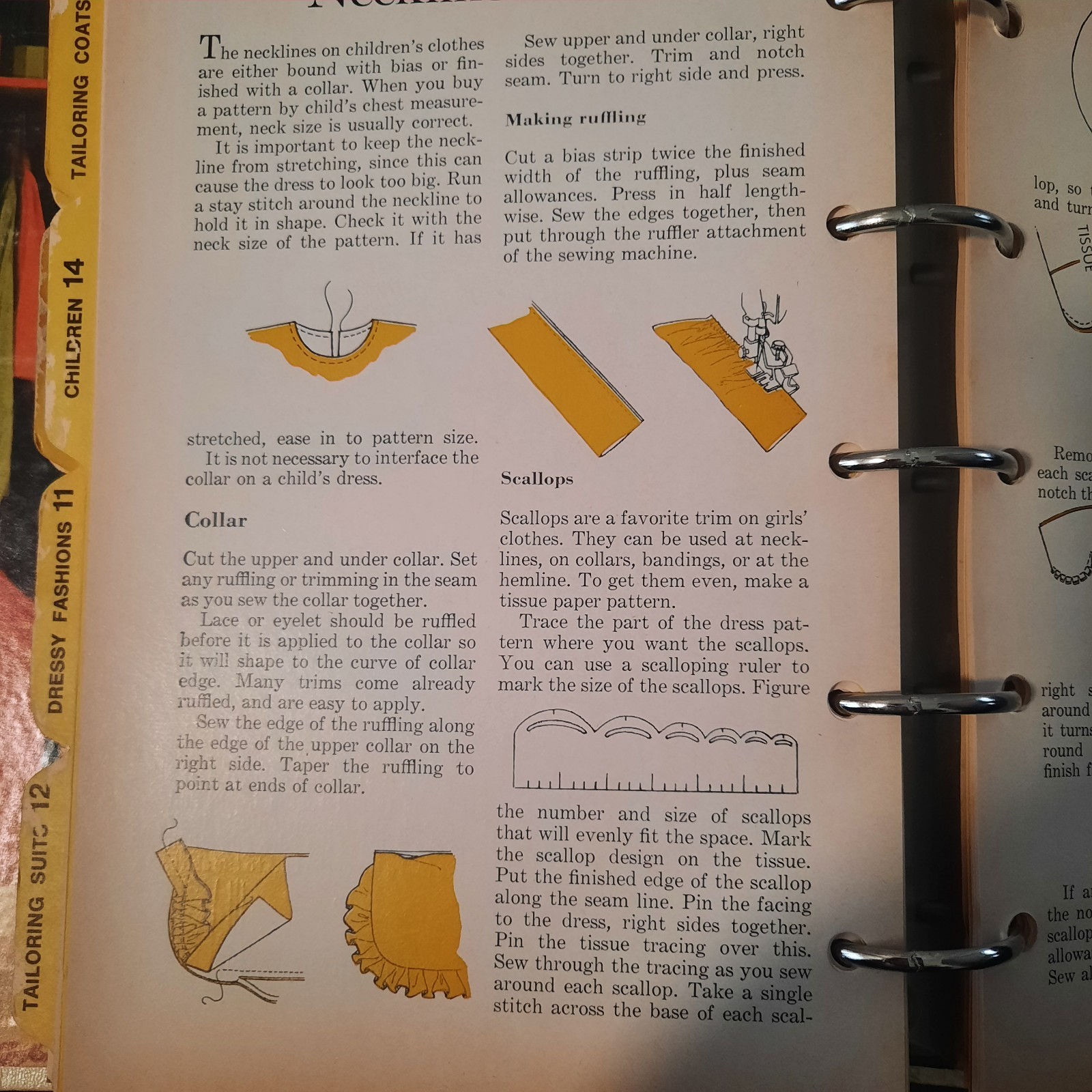 Vintage Better Homes and Gardens Sewing Book In 5 Ring Binder~1970~356 Pages