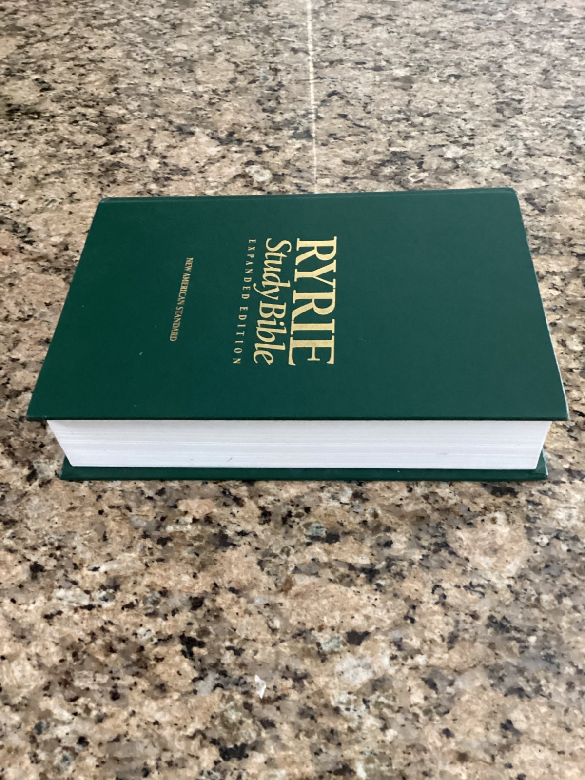 Ryrie Study Bible Expanded Edition New American Standard Bible 1995 Hardcover Vg