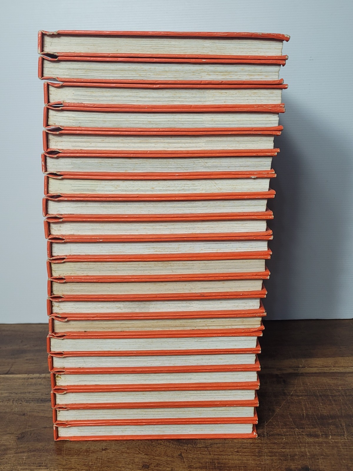 YOUNG STUDENTS ENCYCLOPEDIA (20 VOLUME SET) BY Funk & Wagnalls HARDCOVER 1972/73