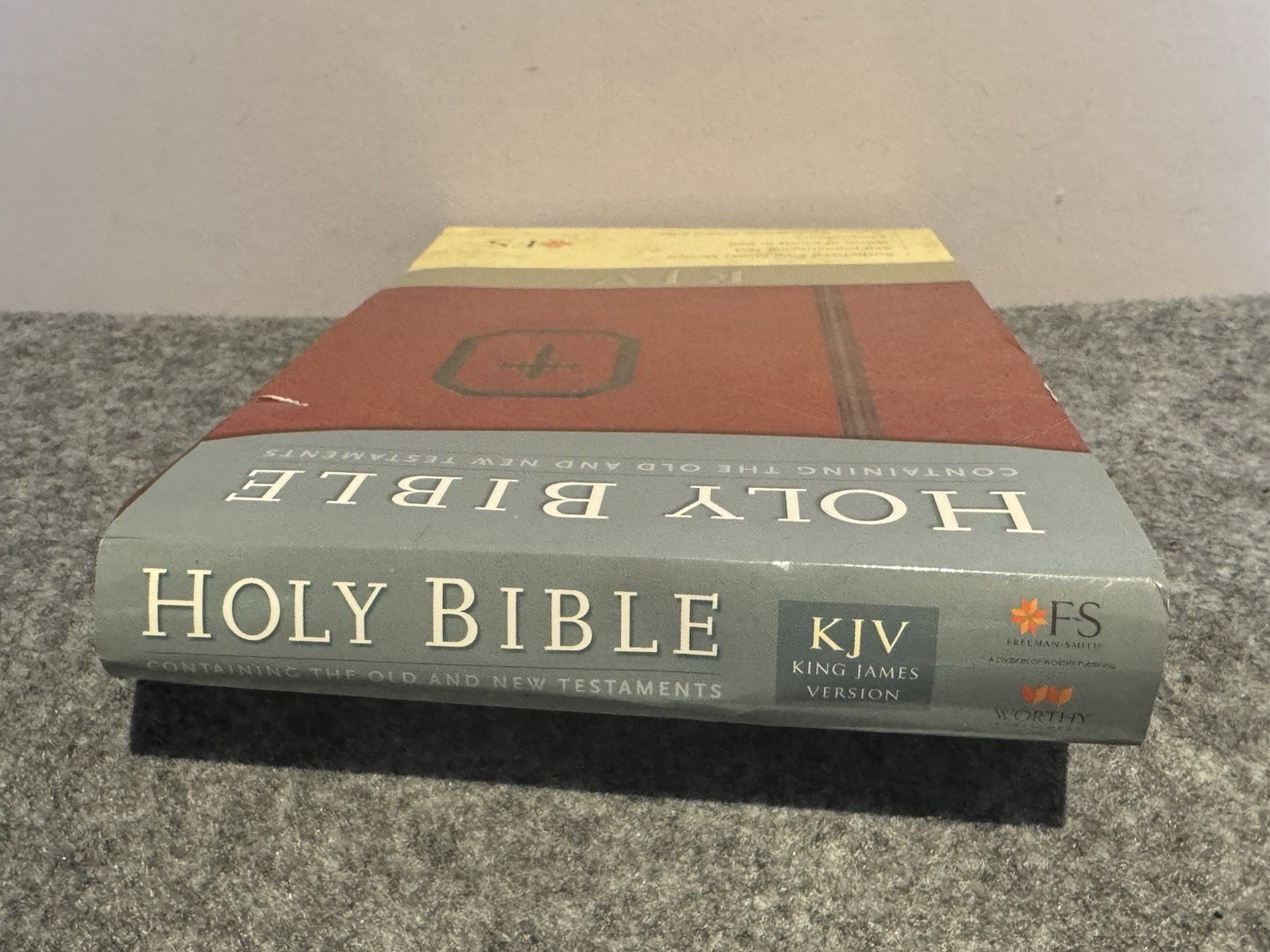 The Holy Bible: KJV: Red Letter Ed. – 2012 Leather SC Pub. by Worthy Publishing