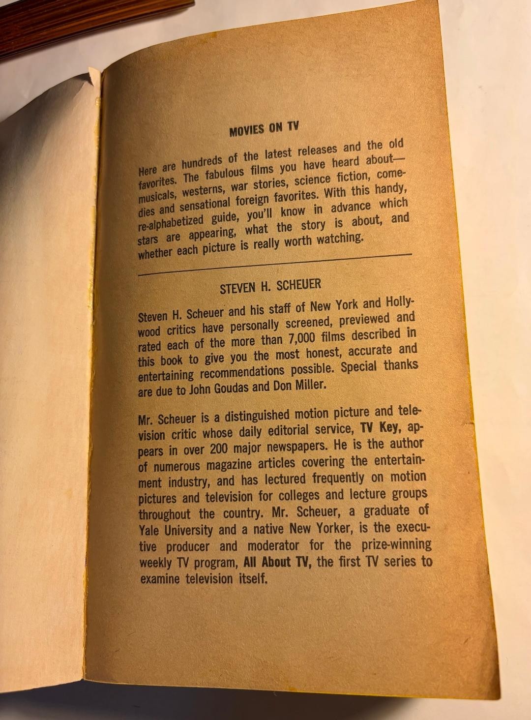 MOVIES ON TV 1972-73 EDITION PAPERBACK BOOK REVISED EDITED BY STEVEN H. SCHEUER