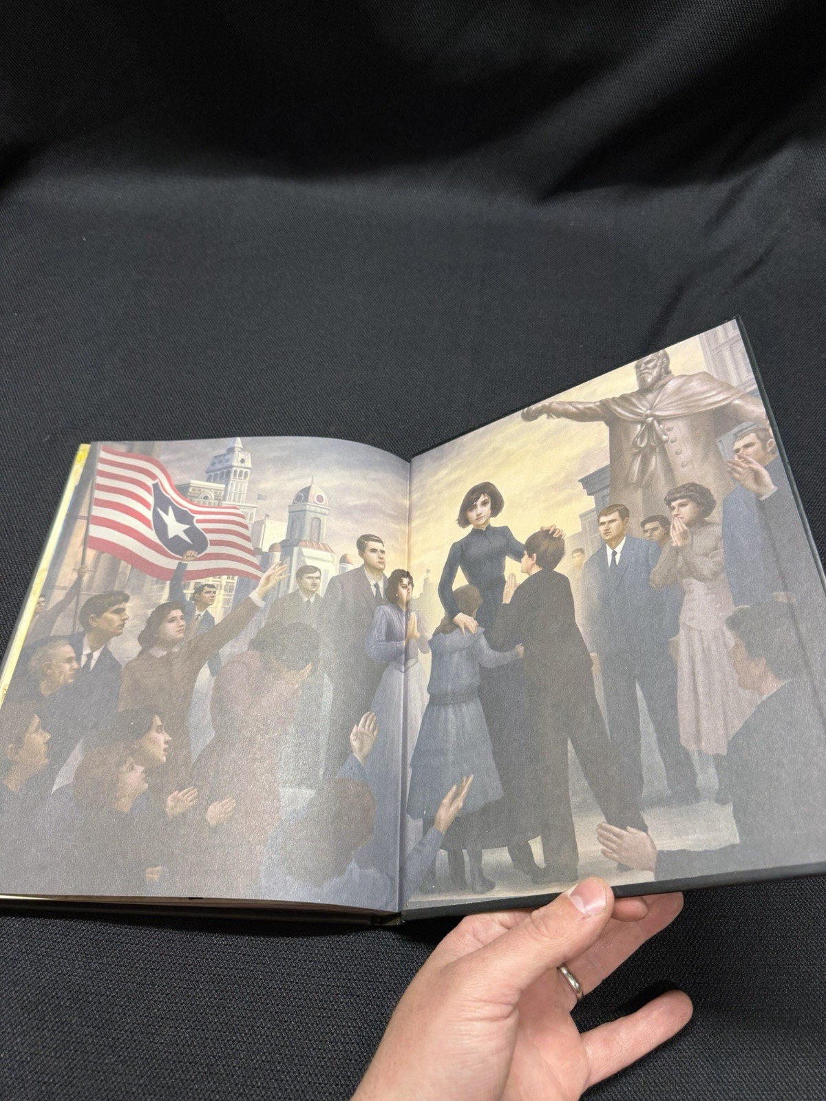 BioShock Infinite Limited Collector’s Edition Strategy Guide 2013 Hardcover Book
