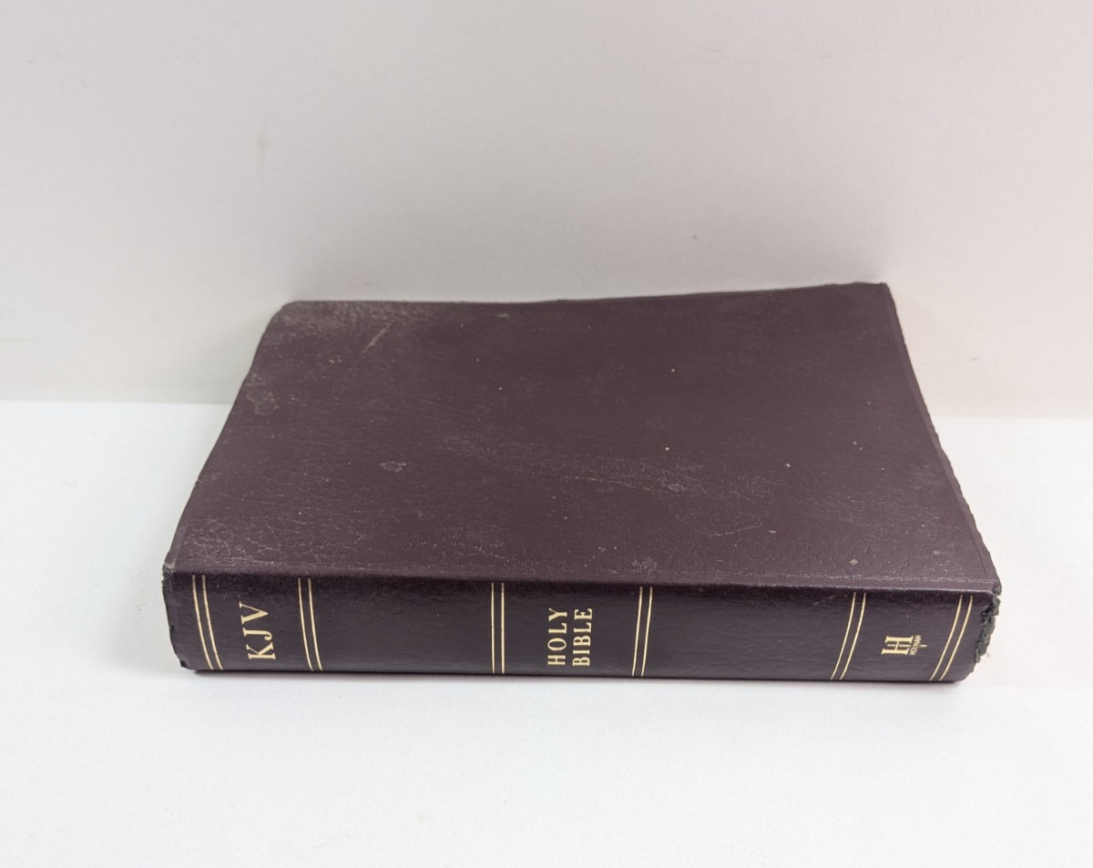 Holy Bible KJV Super Giant Print Edition Red Letter Holman 1996