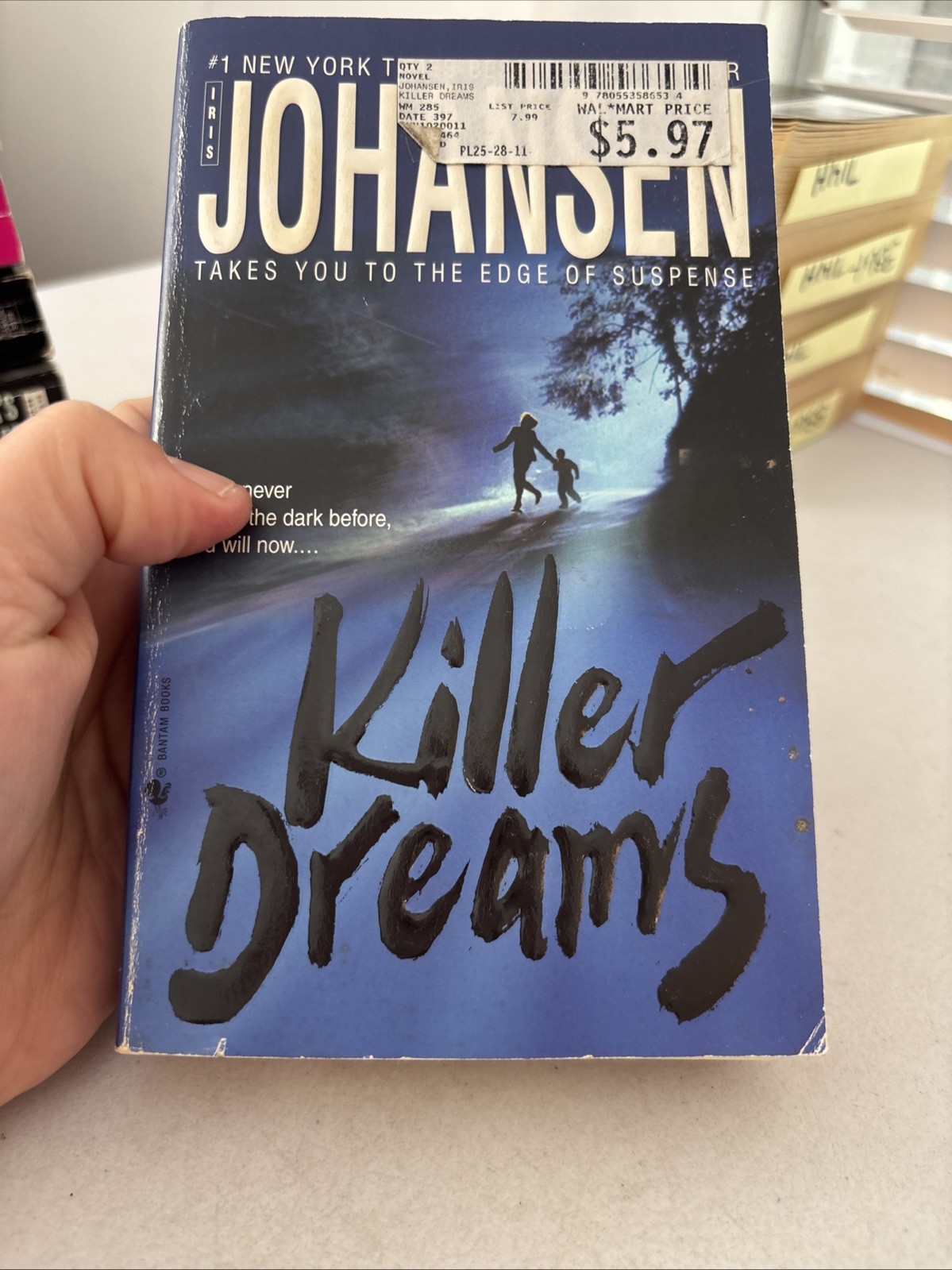 Lot of 10 – Iris Johansen – Dark Summer, Deadlock and More – Free Shipping