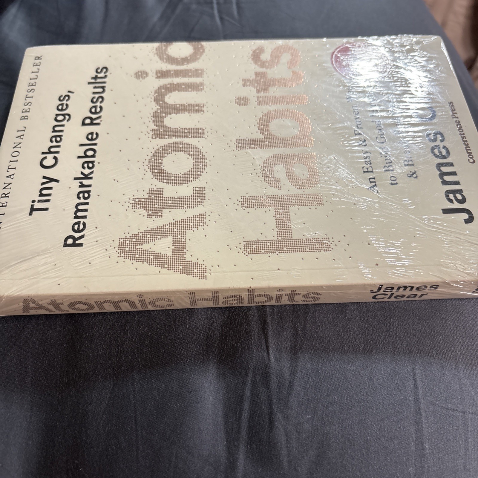 Atomic Habits James Clear Build Good Habits & Break Bad Ones Paperback Sealed