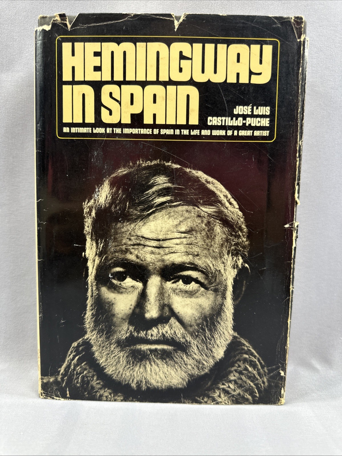 Lot of 5 Ernest Hemingway Related Mixed Titles Vintage Books HC/DJ