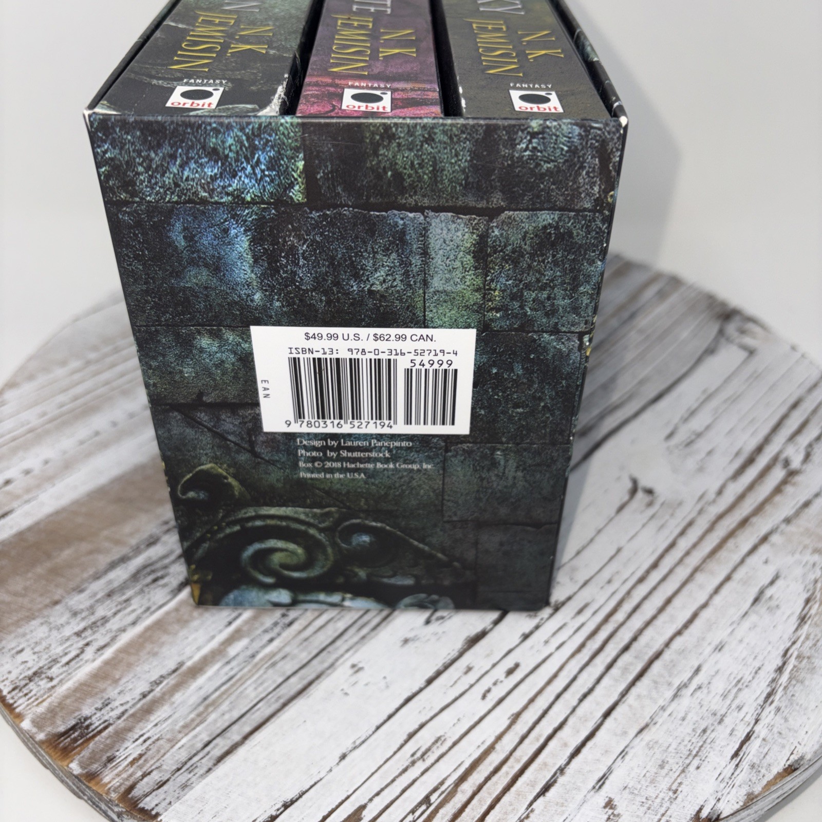 N.K. Jemisin THE BROKEN EARTH Trilogy Box Set – TPB/SC VGC