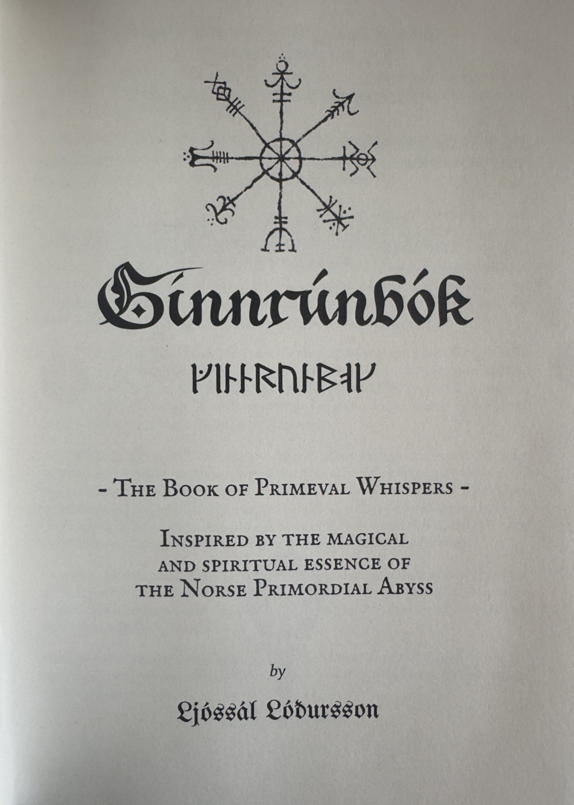Ginnrúnbók Ljóssál Loðursson – Limited Deluxe Edition #75/81 Ash Wood Cover