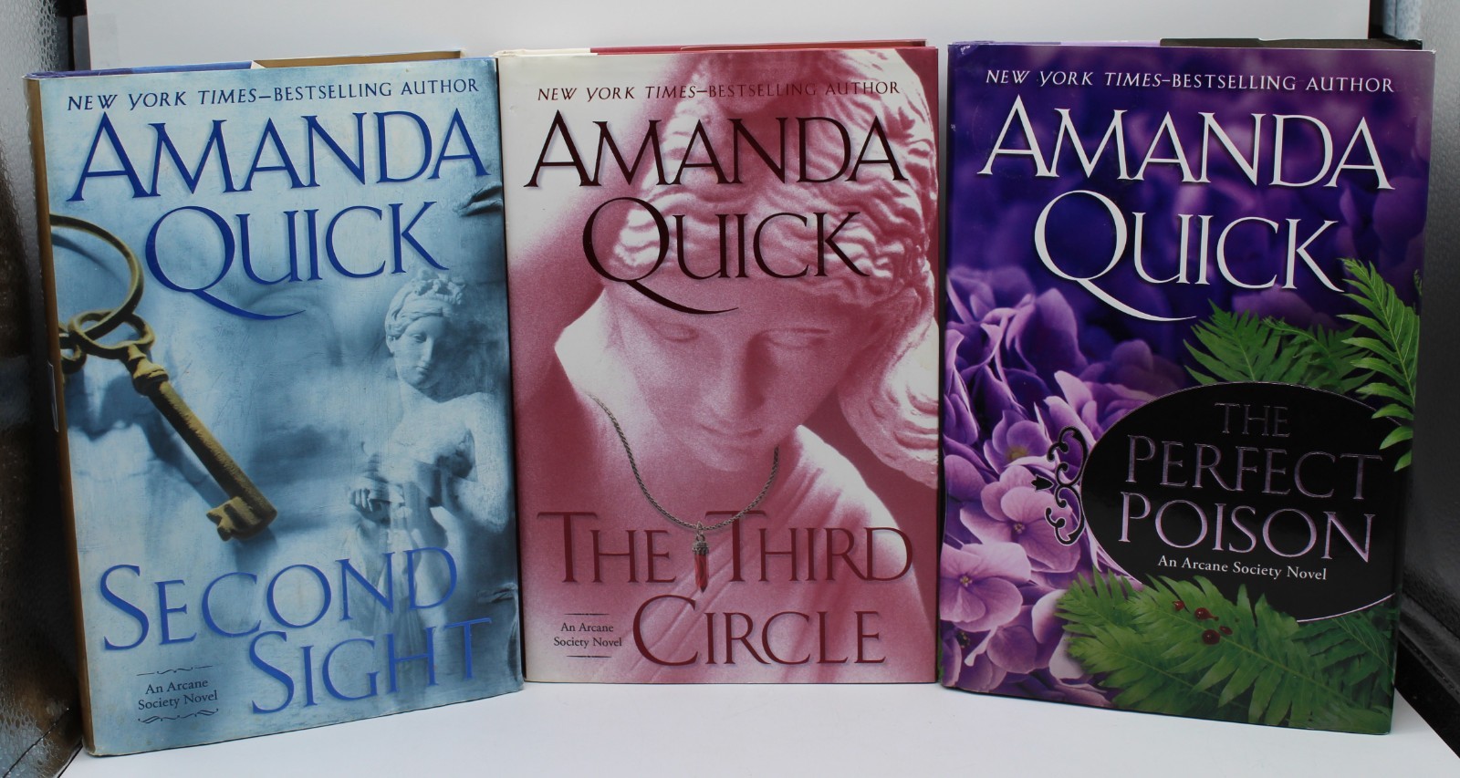 Lot of 6 Amanda Quick Hardcover Books Multiple Titles 3 Arcane Society Novels