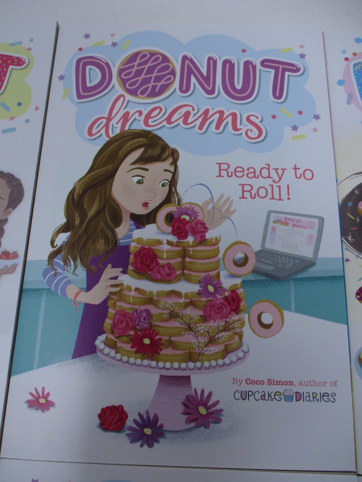 Donut Dreams 8-Book Paperback Set Coco Simon Spotlight Friendship Multicolor
