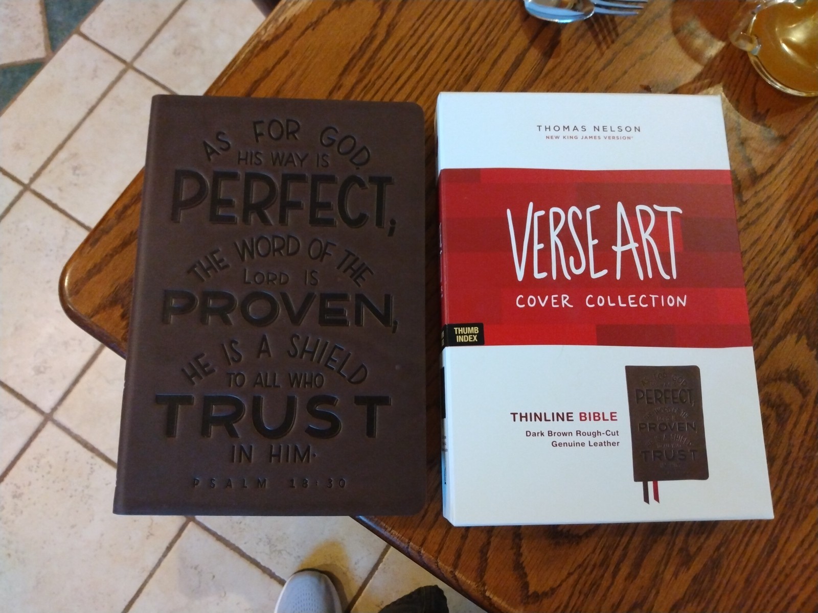 NKJV LARGE PRINT Thinline Bible Thumb Indexed- $134.99 Retail – Genuine Leather