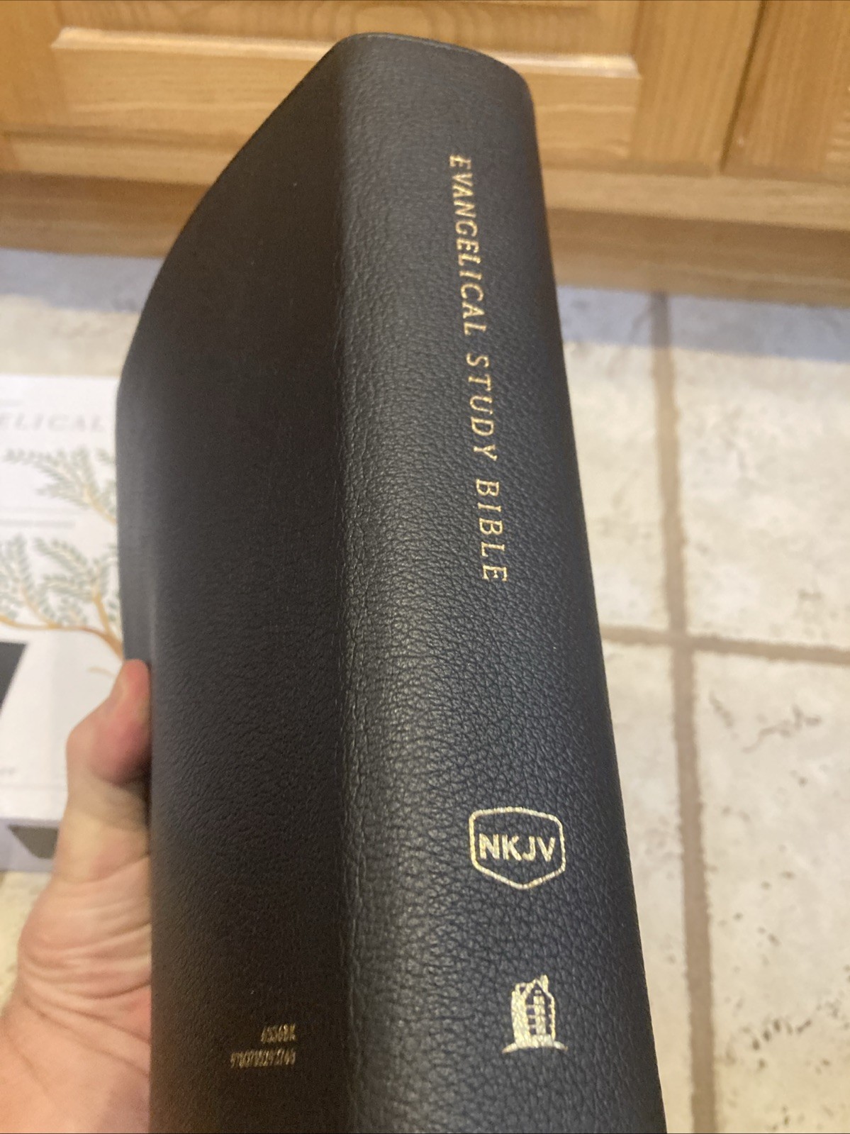 NKJV Evangelical Study Bible Genuine Leather Black – 10.5 FONT SIZE – RED LETTER