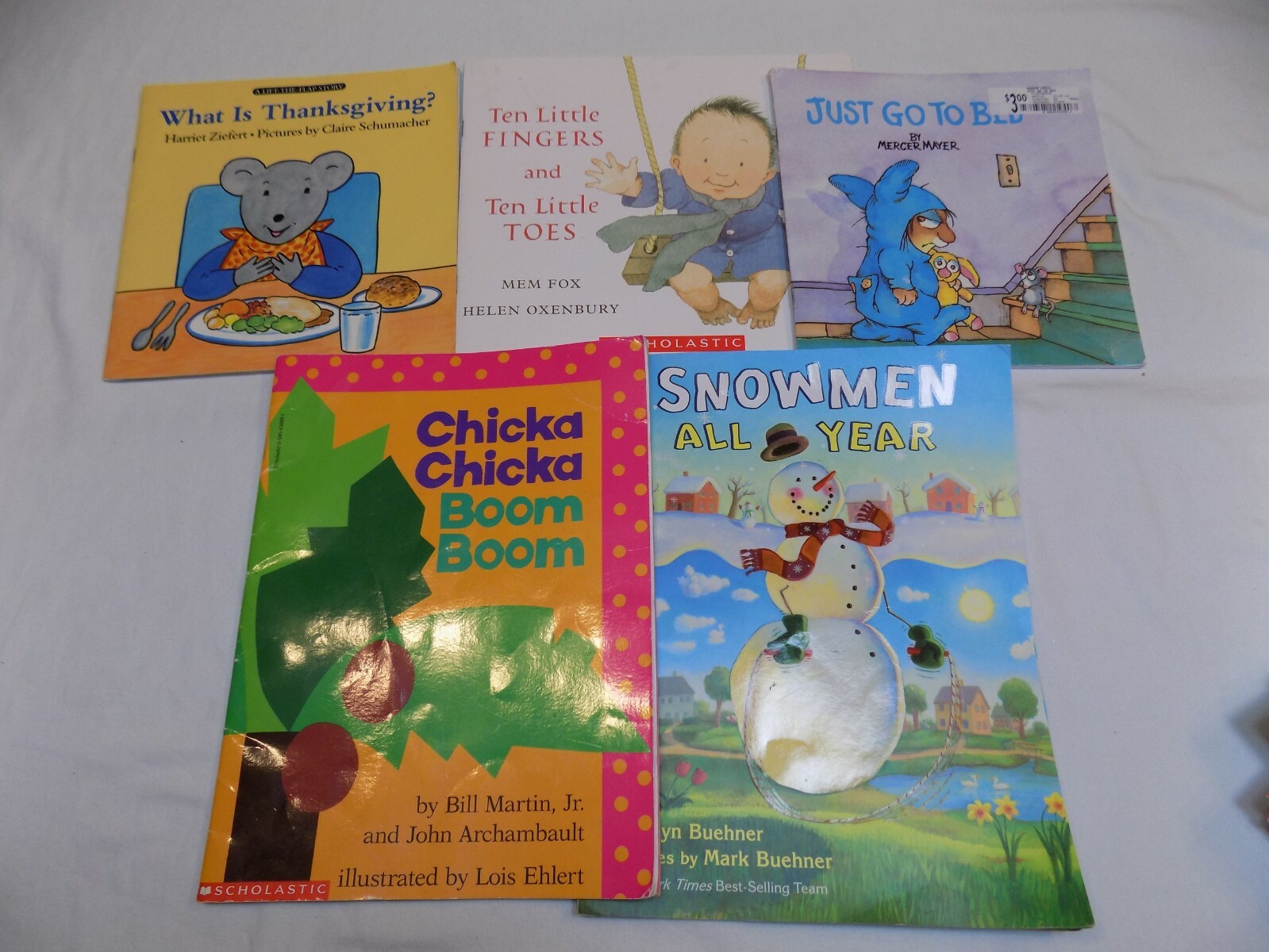 Children’s Book Lot Paperback LOT Thin Scholastic Sesame Street Chickfila + Kids