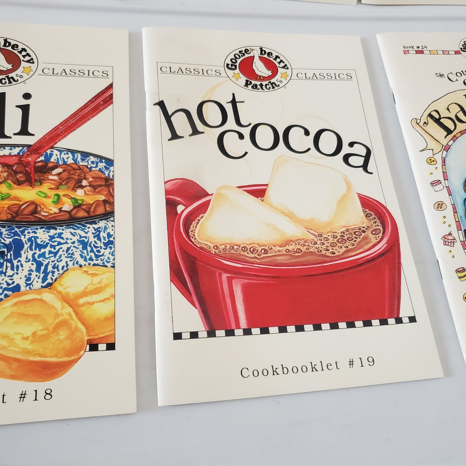 Gooseberry Patch Classics Cookbooklet Lot of 6 Chicken Pies Chili Hot Cocoa