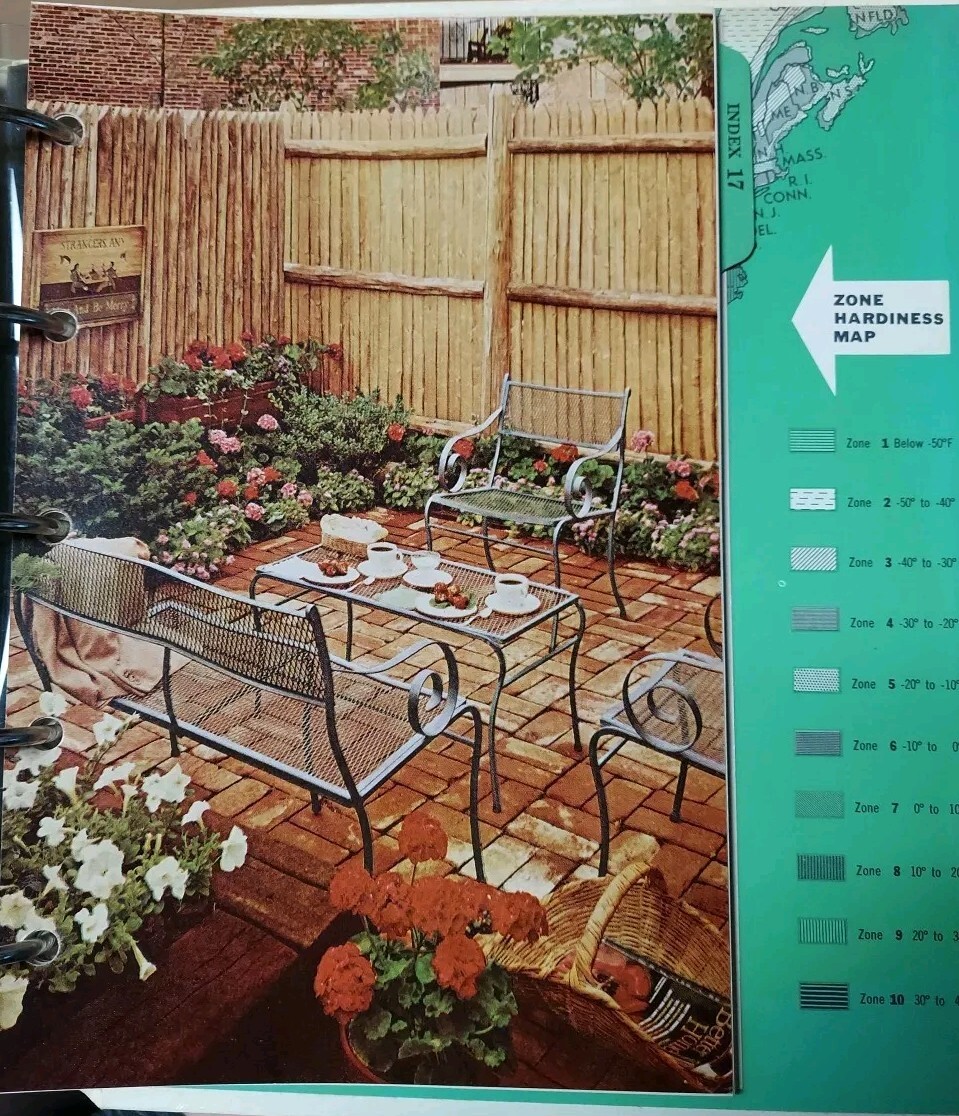 Better Homes and Gardens New Garden Book 1968 EXCELLENT Condition 400 Pages MCM