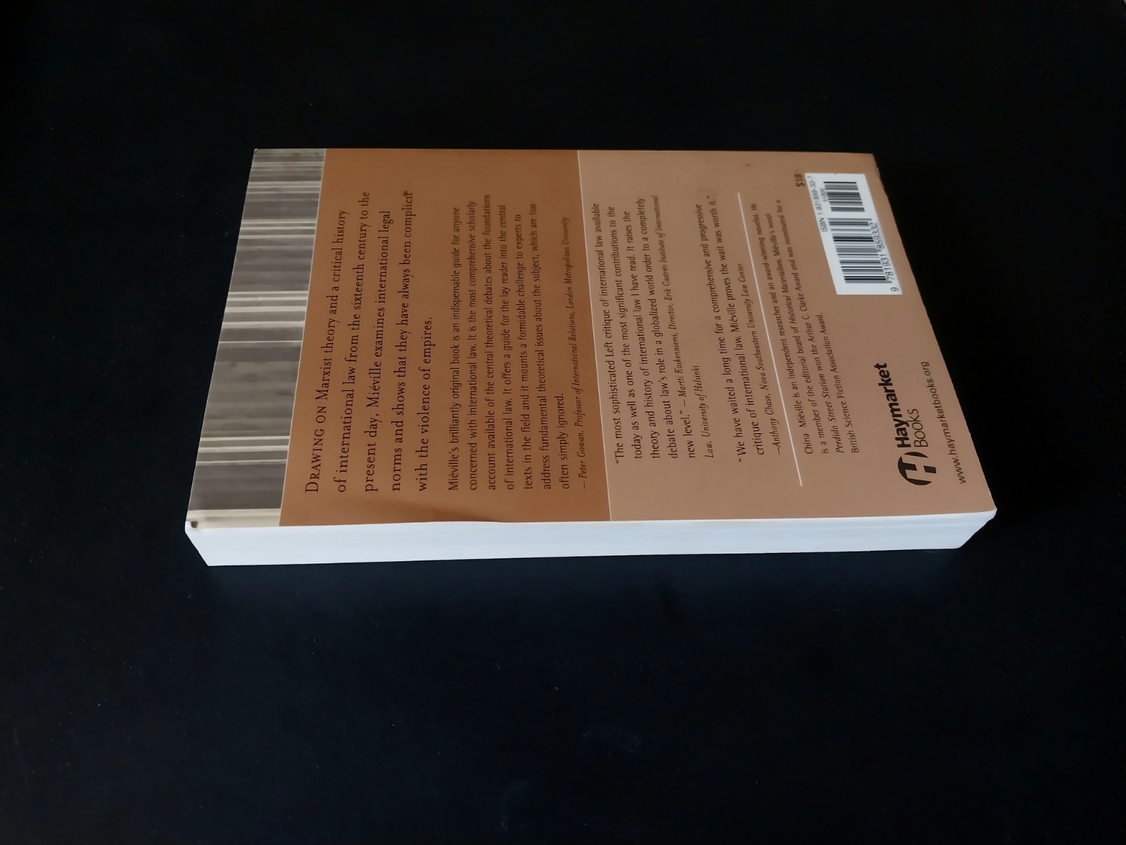 China Miéville – Between Equal Rights – A Marxist Theory of International Law