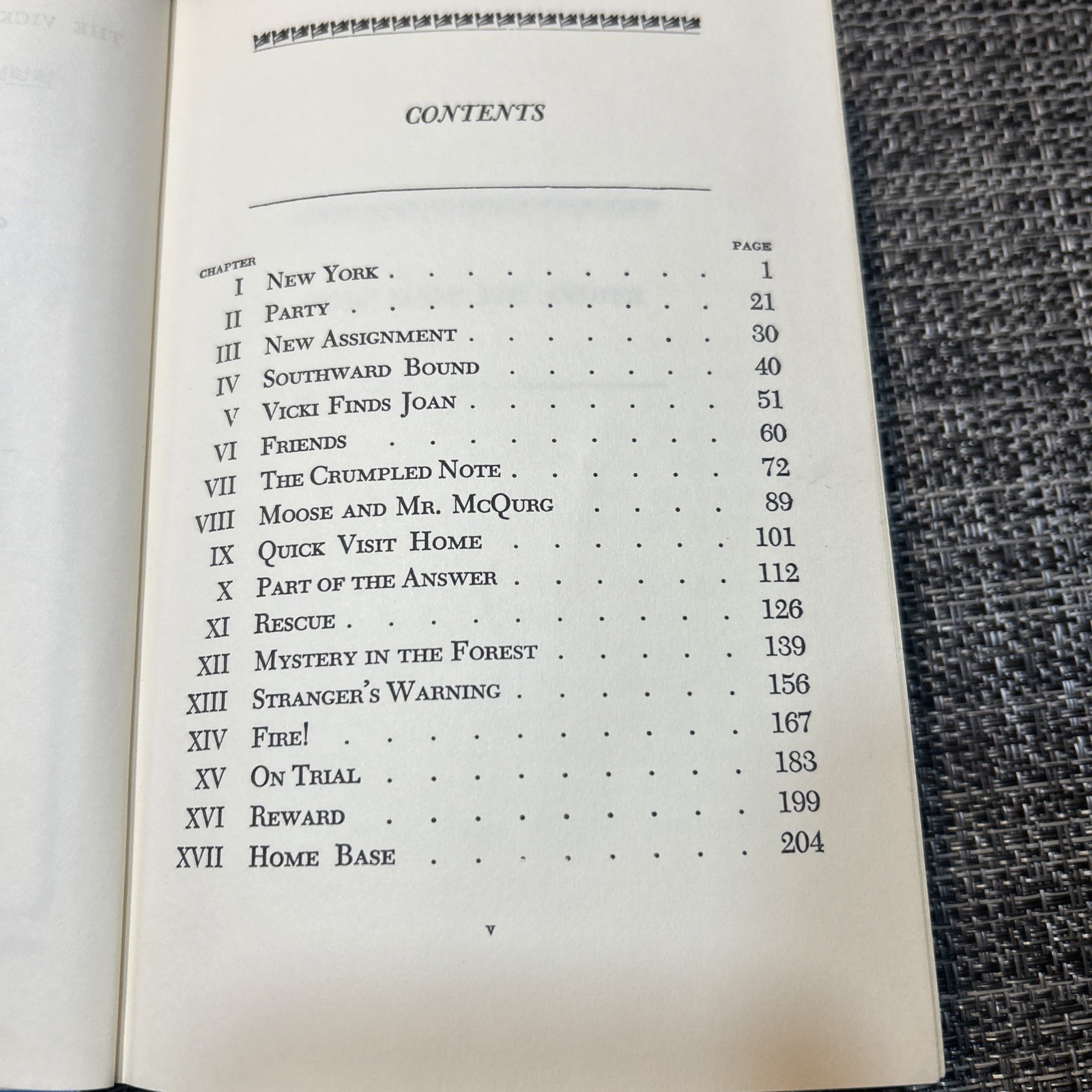 Vicki Finds the Answer Hardcover Book Helen Wells Flight Stewardess Series 1947