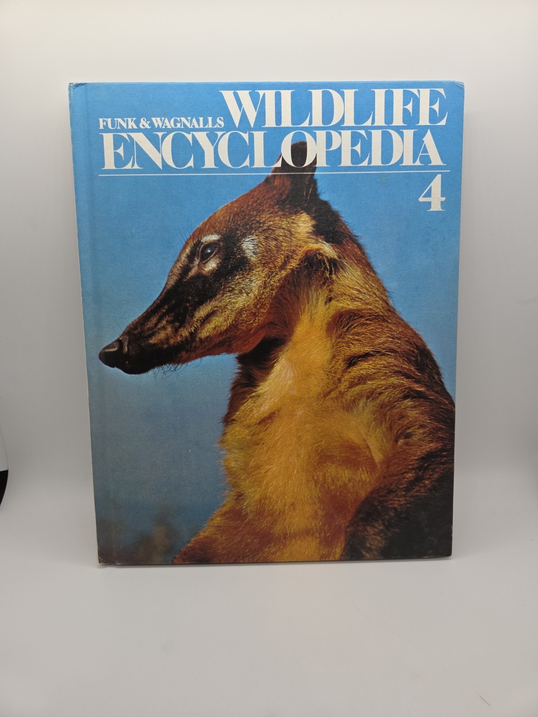 Vintage Funk and & Wagnalls Wildlife Encyclopedia Volume 4 Hardcover 1974