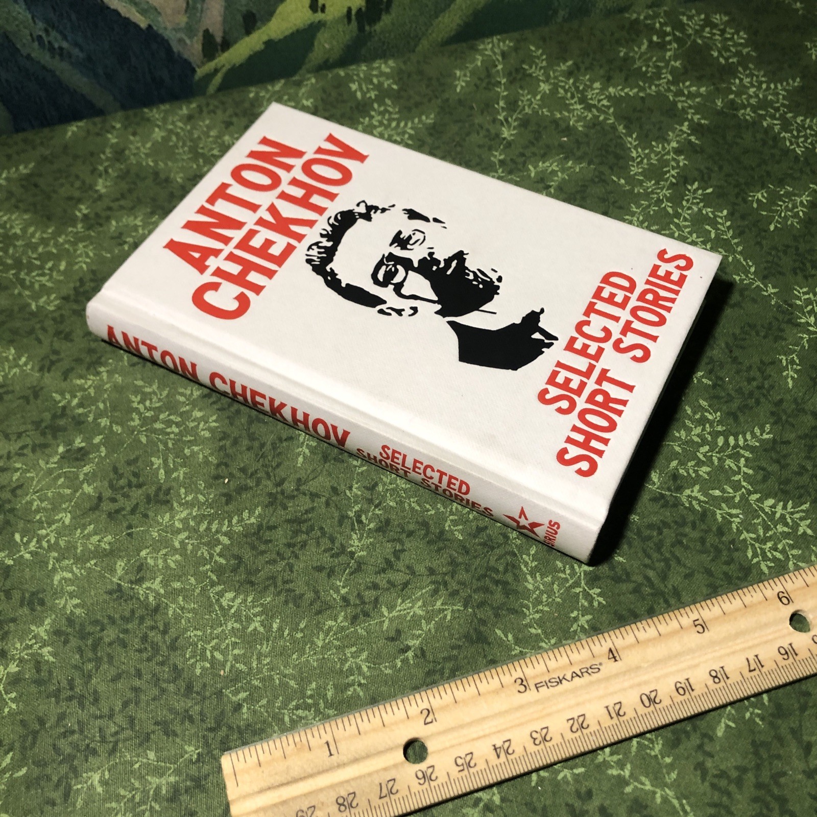 Anton Chekhov Selected Short Stories: Gilded Pocket Edition (Arcturus Ornate C,