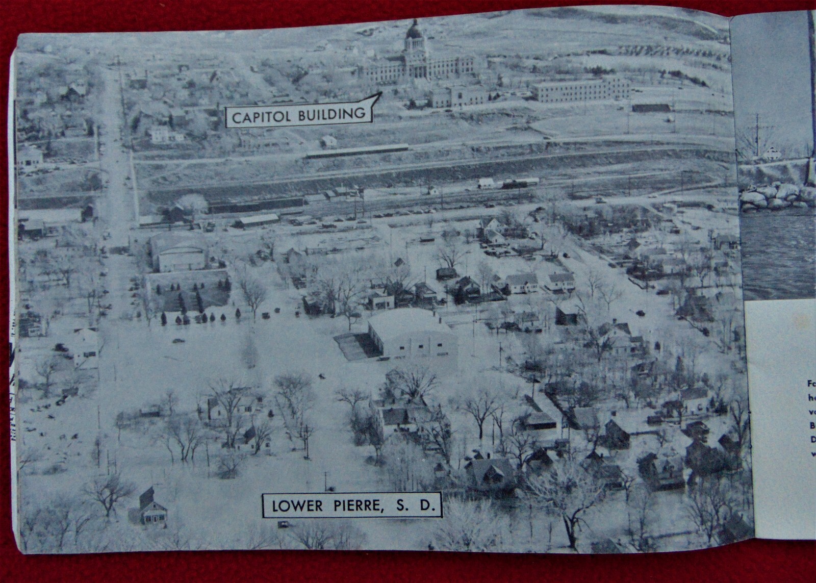 „DISASTER 1952“ ~ COLLECTIBLE BOOK ~ SIOUX CITY, IA. FLOOD ~ 30 PAGES OF PHOTOS