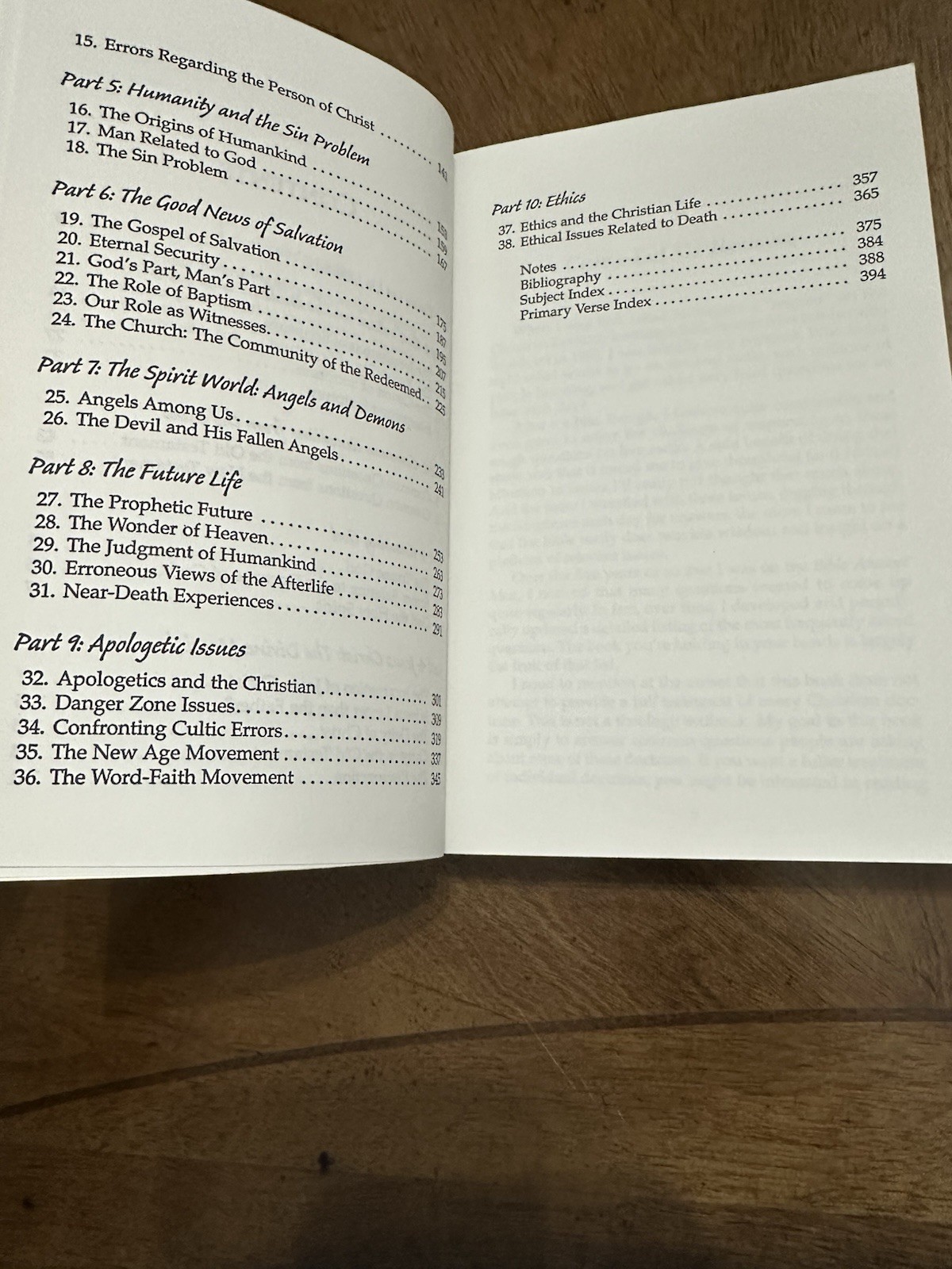 Complete Book of Bible Answers : Answering the Tough Questions by Ron Rhodes