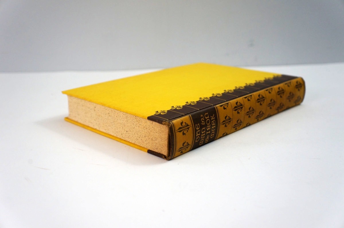 The Man in the Iron Mask by Alexandre Dumas 1964 Heritage Press HC Slipcase