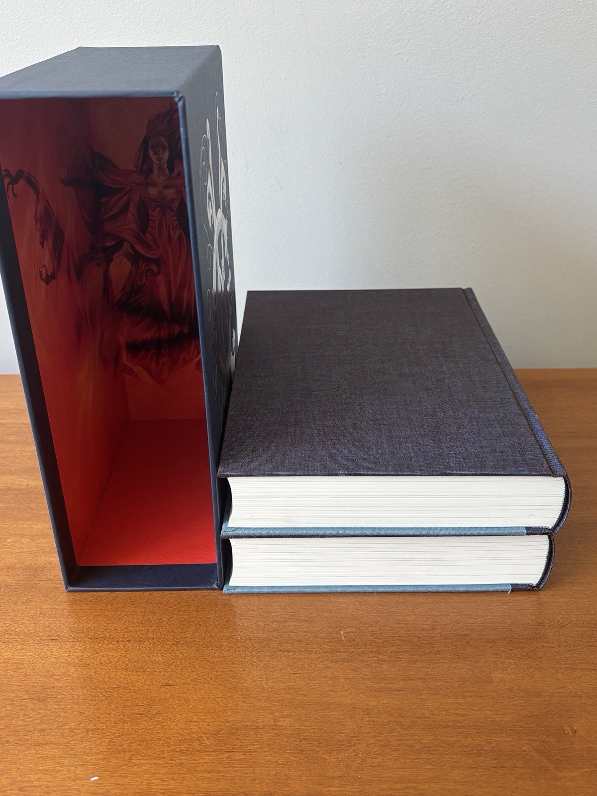 Folio Society A CLASH OF KINGS by GEORGE RR MARTIN – #2 in A SONG OF ICE & FIRE