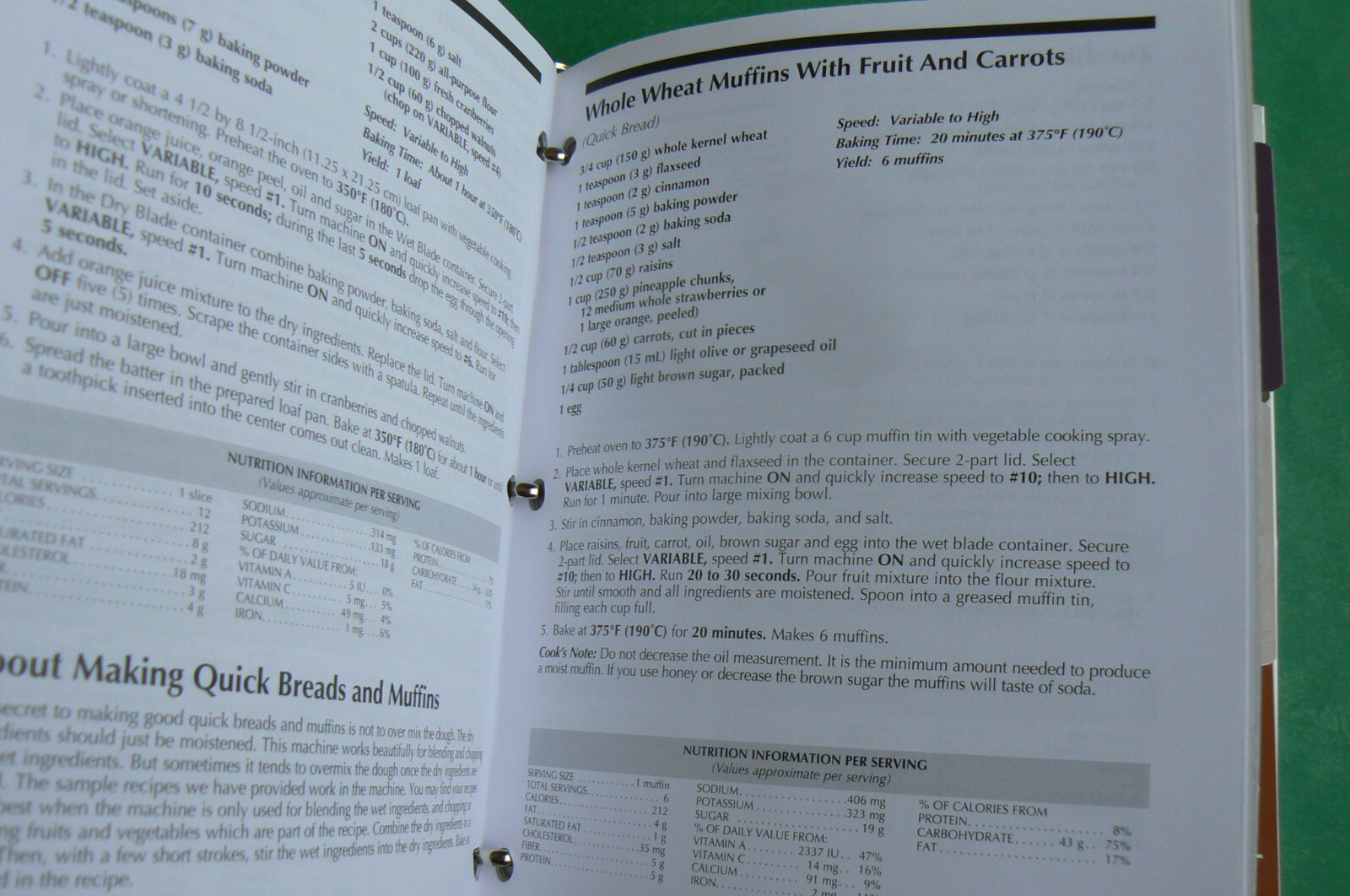 VITA-MIX 5200 lg.3-ring binder w/Tabs Cookbook 300+pages+Whole Grains ckbk,easel