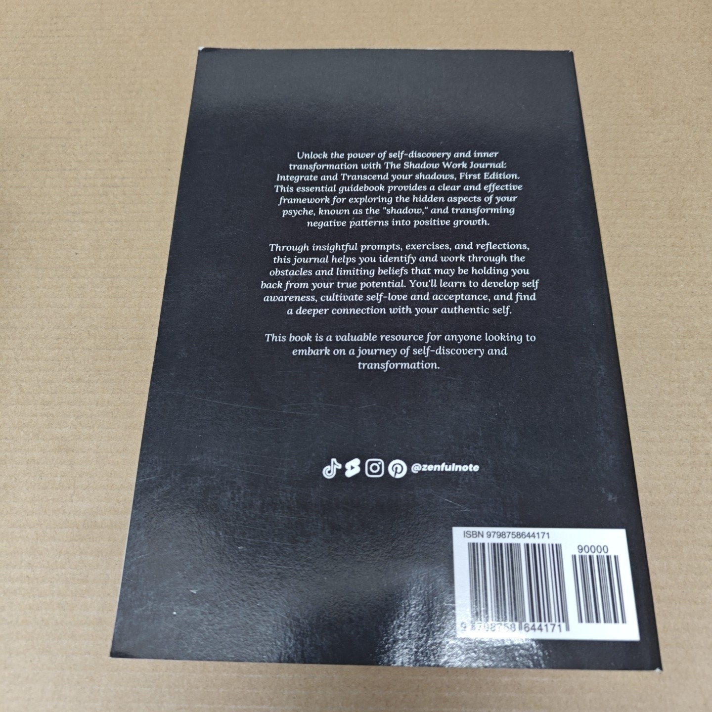 The Shadow Work Journal A Guide to Integrate and Transcend your Shadows (7-1)
