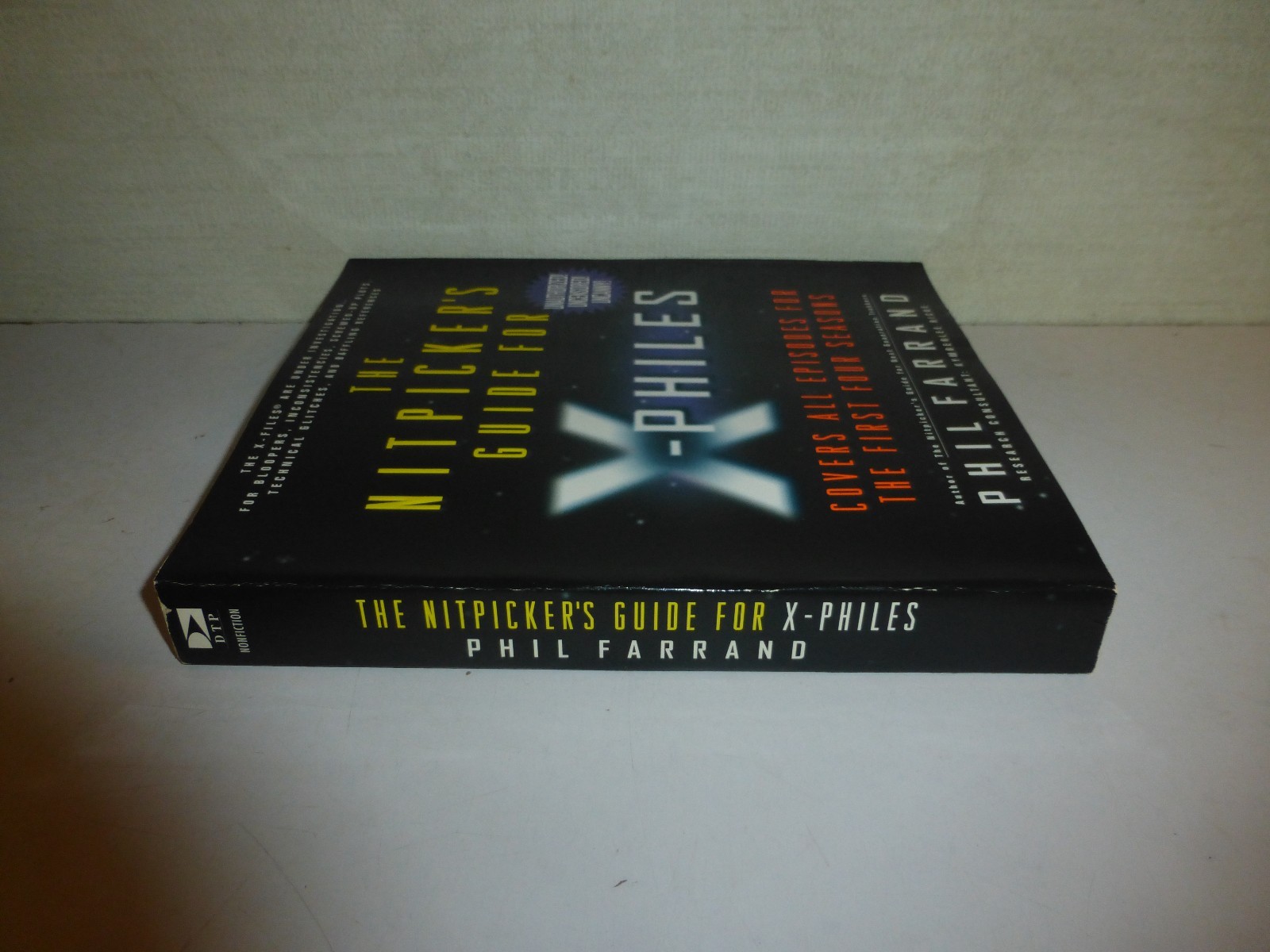 The Nitpicker’s Guide for X-Philes by Phil Farrand (1997, Paperback) B302