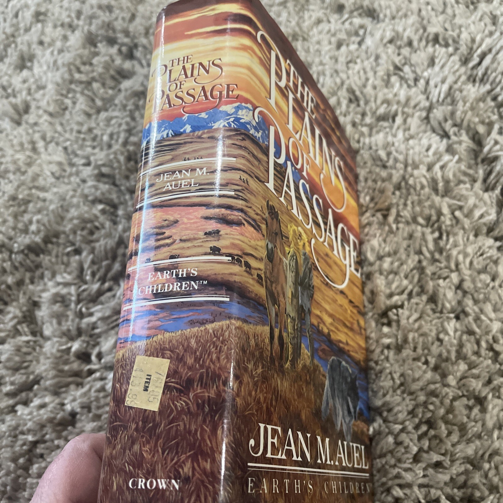 Earth’s Children Ser.: The Plains of Passage : A Novel by Jean M. Auel 1990 HCDJ