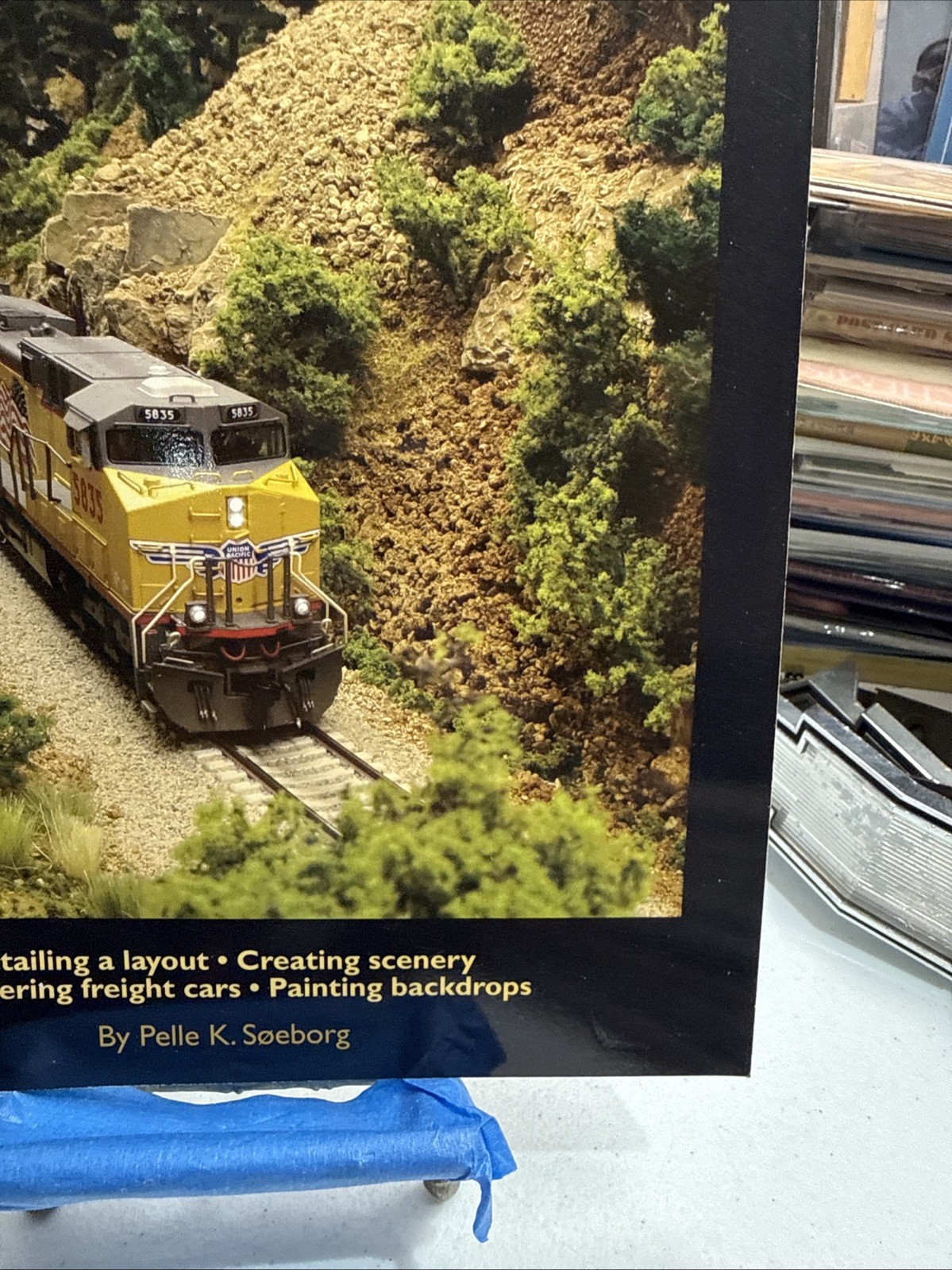 Mountain to Desert : Building the HO Scale Daneville and Donner River by…