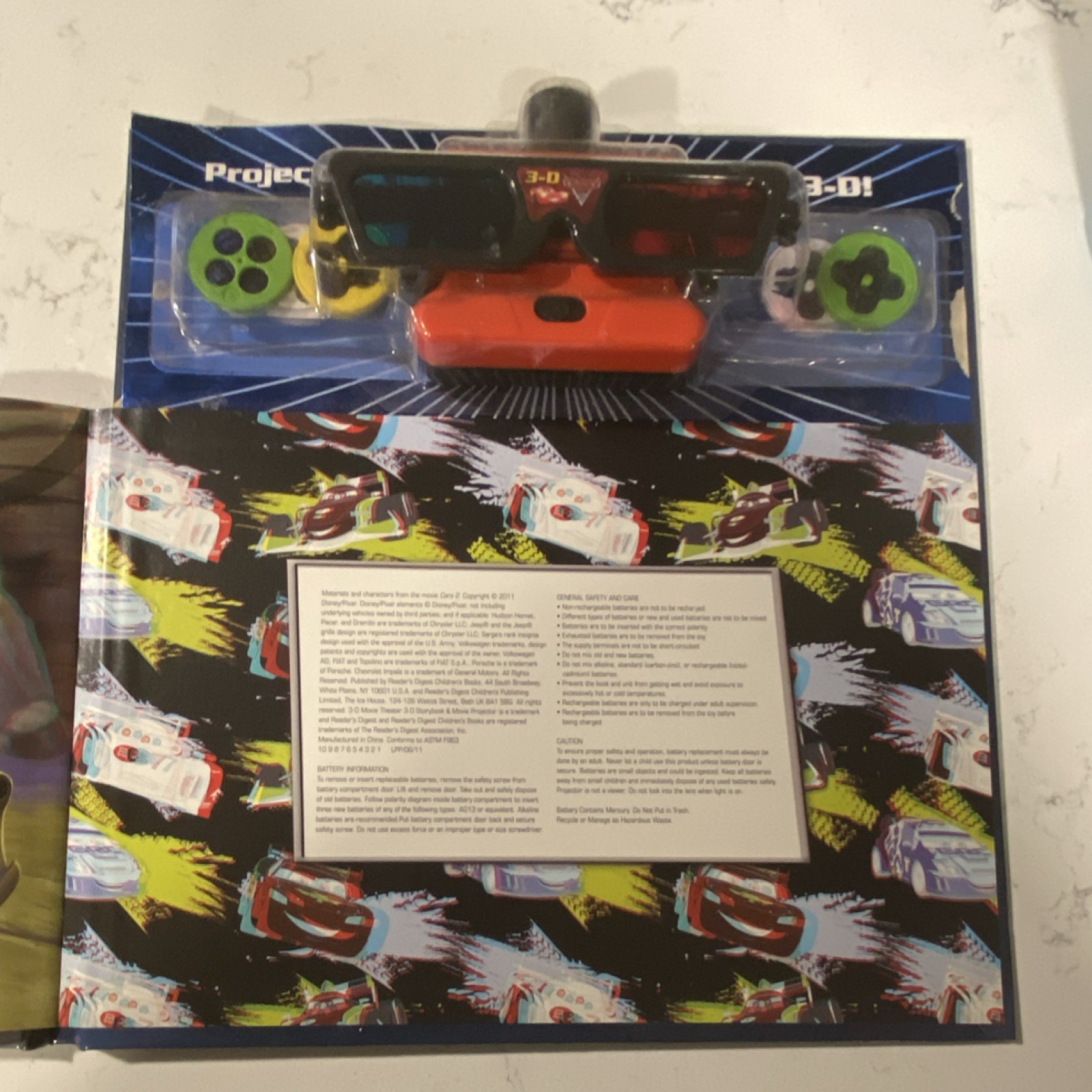 Disney Pixar Cars 2 3-D Movie Theater Storybook Hardcover Projector Set