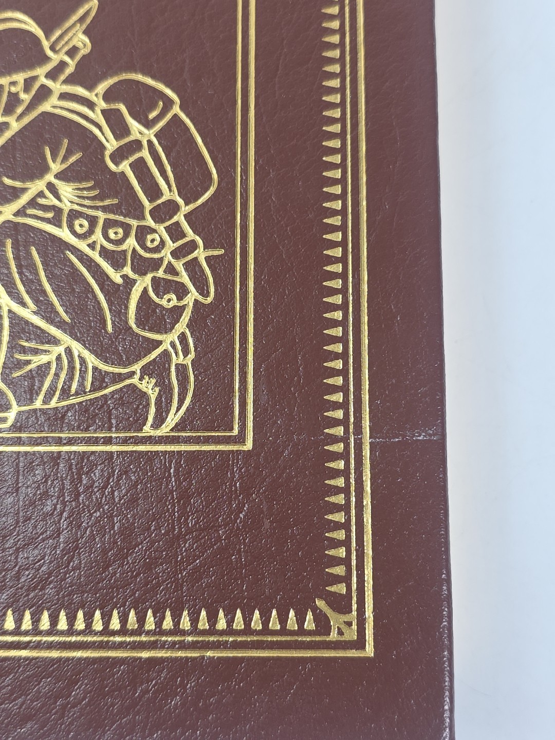 A Farewell to Arms by Ernest Hemmingway ~ Easton Press 2003 ~ 100 Greatest Books