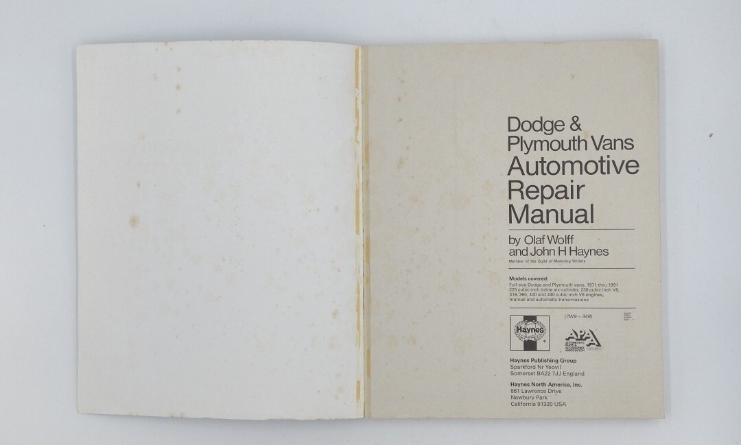 Dodge & Plymouth Vans 1971-1983 301 Pages Hayes 30065 Copyright 1987