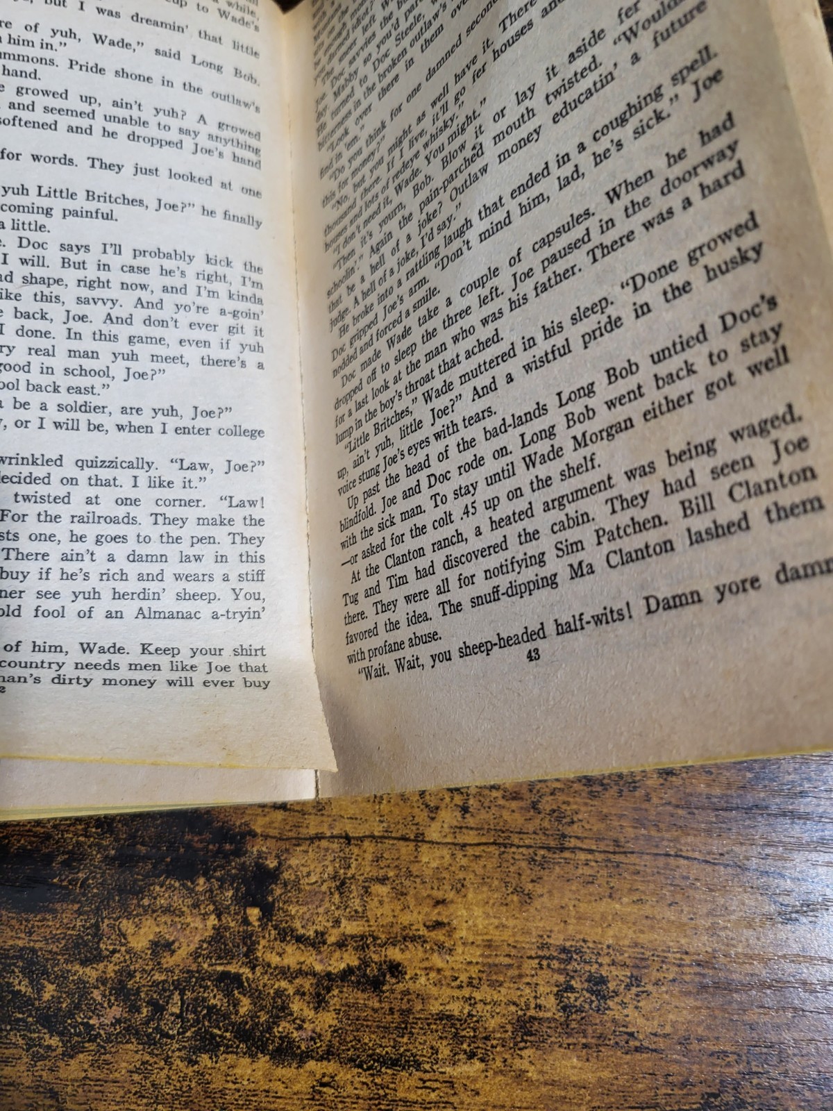 Vintage paperback 1935 western wild west shotgun fight six guns renegade cowboy