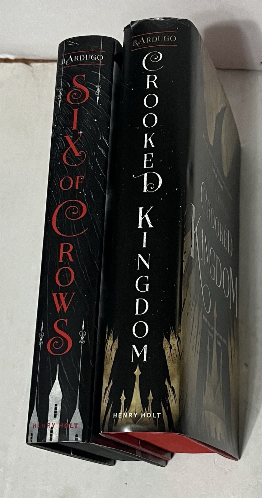 Crooked Kingdom Six of Crows by Leigh Bardugo (2 Hardcover) Colored Pages VG