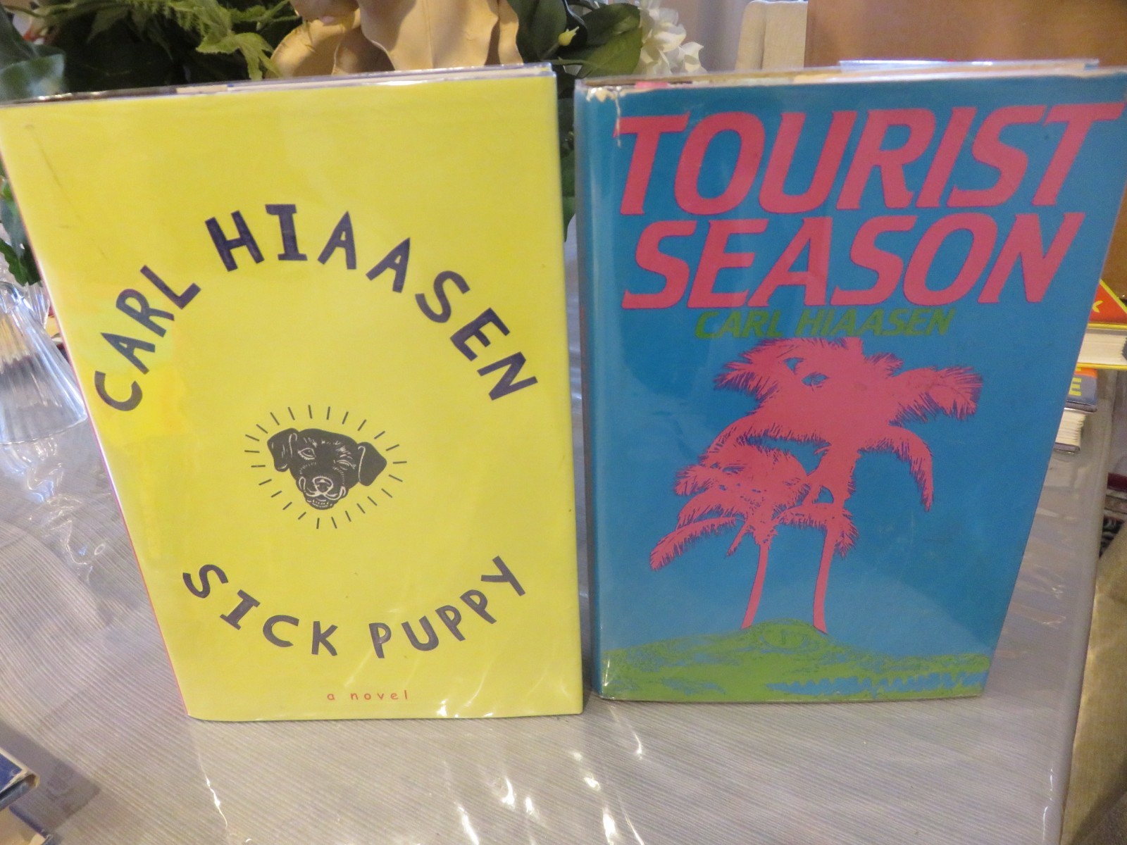 Lot of 14 Hard Cover CARL HIAASEN Books with Dust Jackets in Excellent Condition