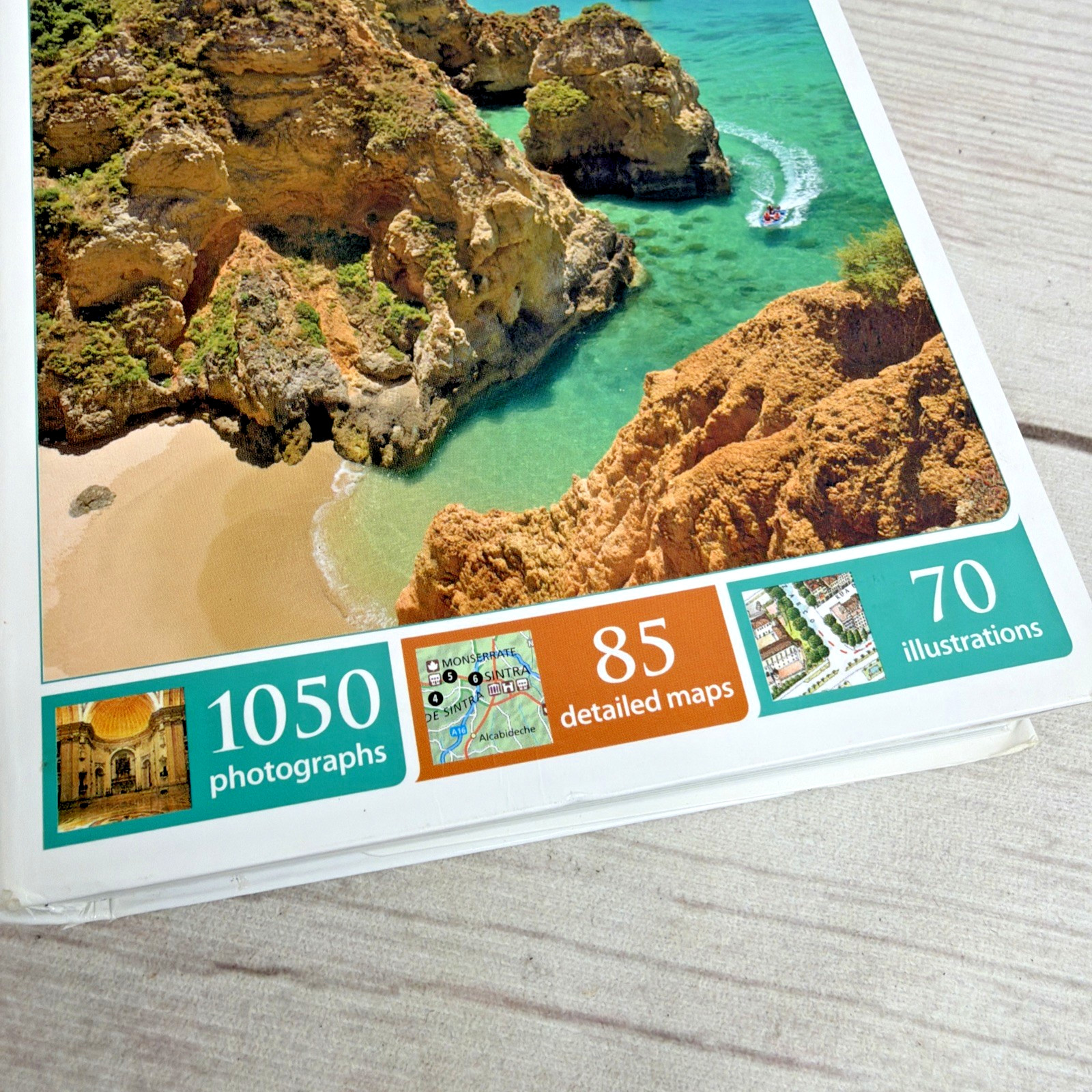 DK Eyewitness Travel Guide: Portugal – Flexibound – VERY GOOD Free Shipping!