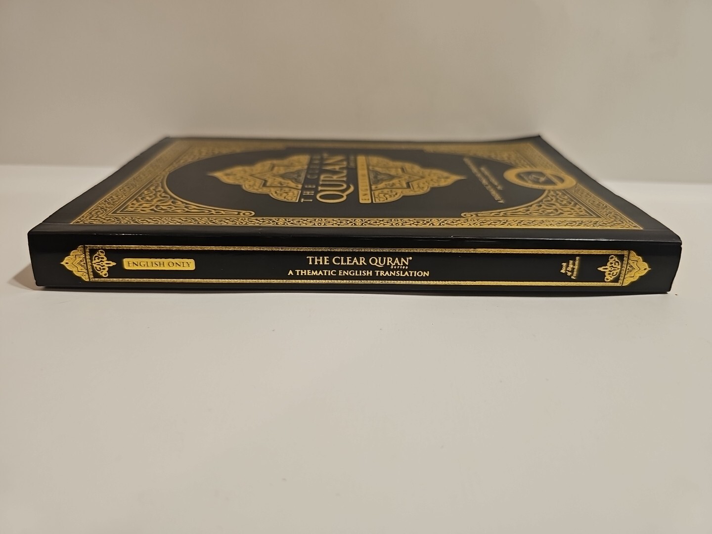 The Clear Quran Dr. Mustafa Khattab Thematic English Translation Paperback