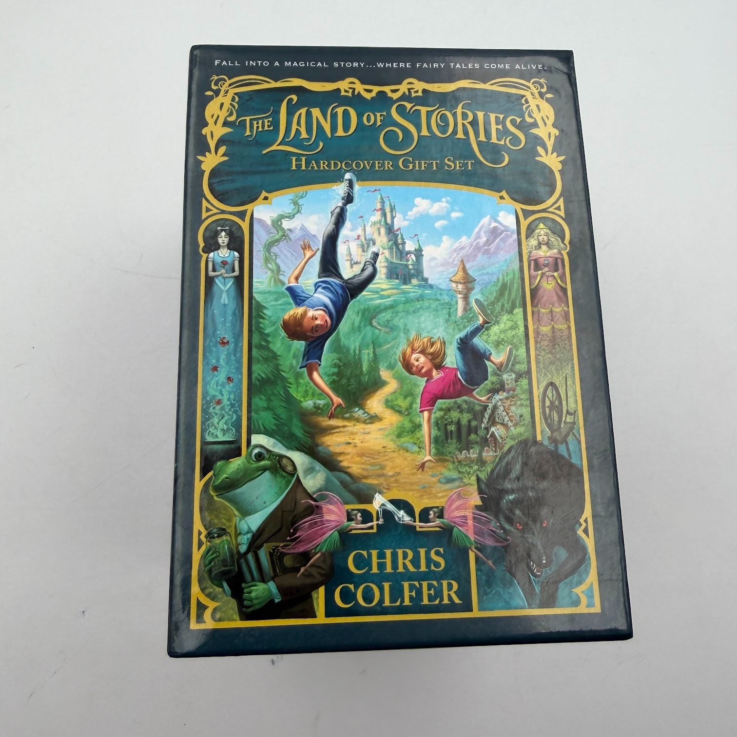 Land of Stories Hardcover Gift Set by Chris Colfer (2016, Hardcover) Vol. 1-5