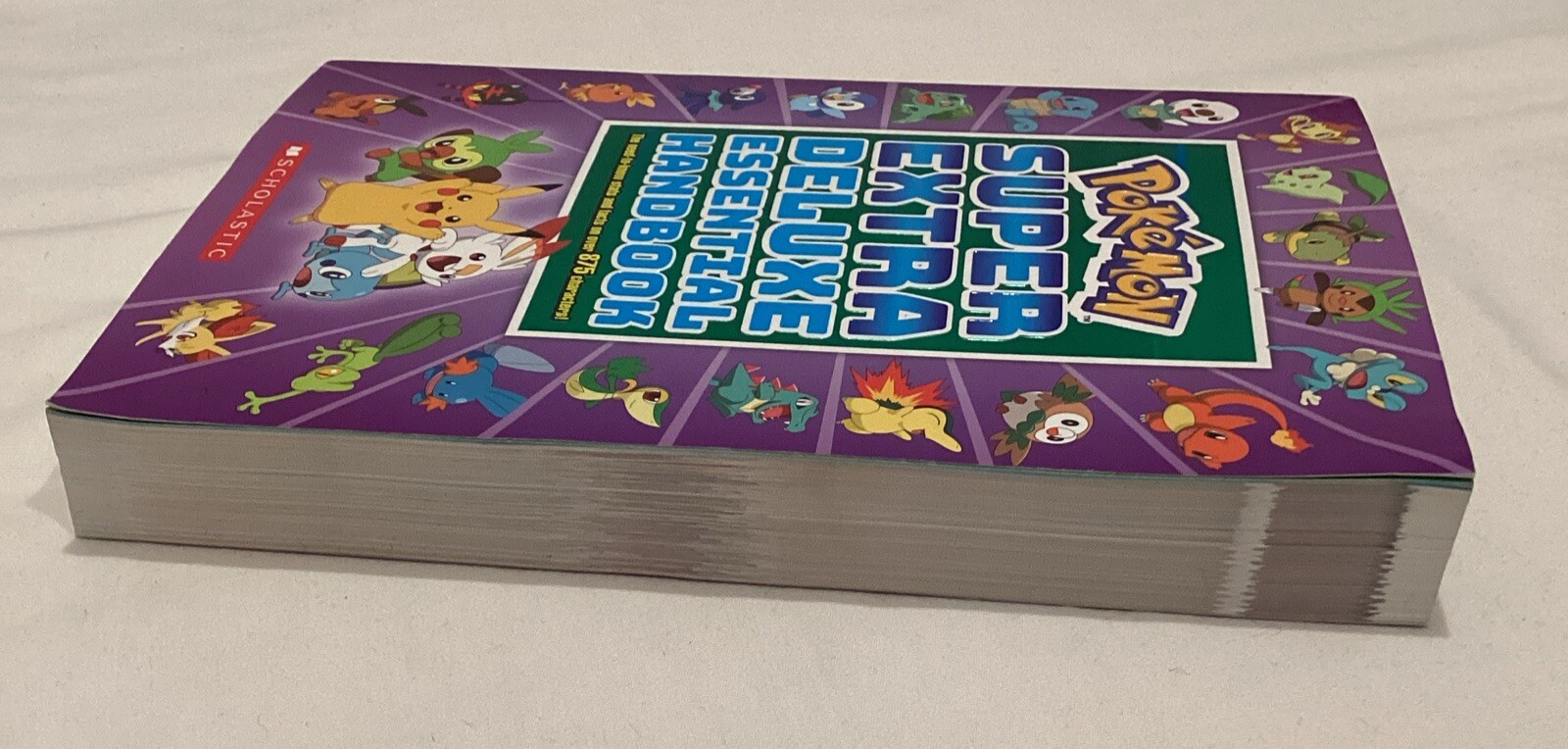 POKÉMON Super Extra Deluxe Essential Handbook 2021 Paperback PREOWNED