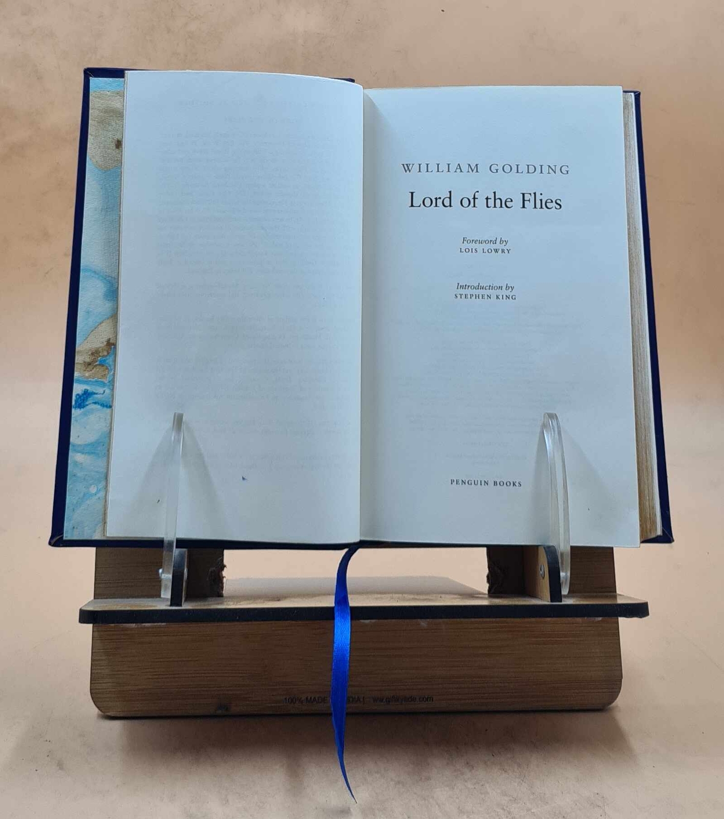 Lord Of The Flies: (Penguin Classics Deluxe Edition) [Premium Leather Bound]