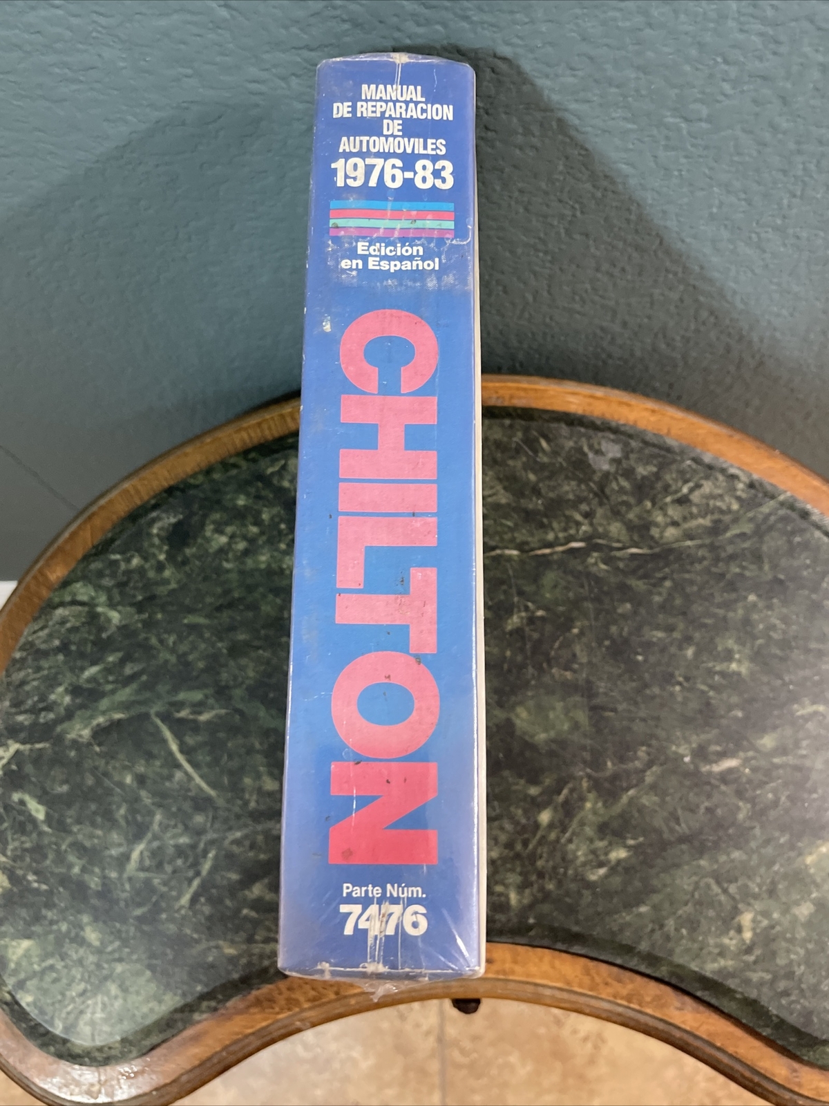 Chilton’s Spanish-Language Auto Repair Manual 1976-83 (Chilton’s Spanish-Langu..