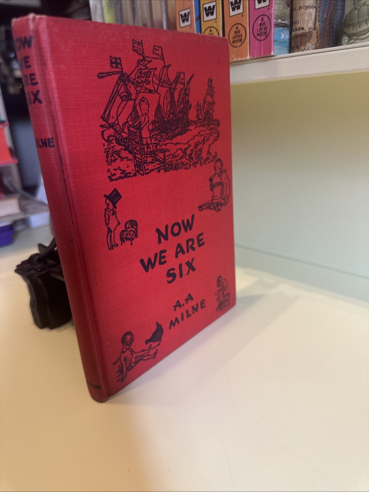 1927 ANTIQUARIAN NOW WE ARE SIX A.A.MILNE HC COLLECTIBLE RED DECOR VINTAGE BOOK