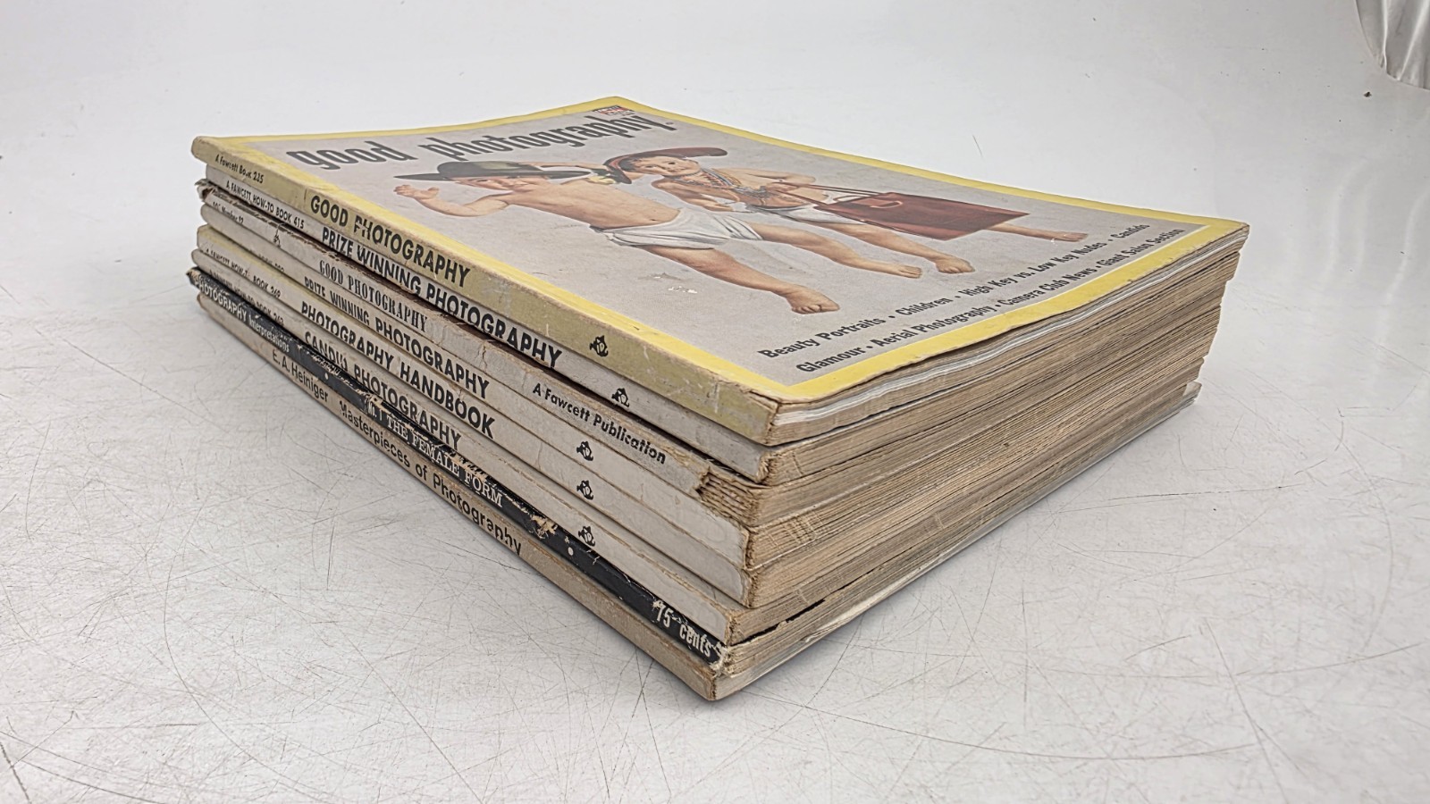 Lot of 8 Vintage 1950s Photography Magazines/Books – Fawcett How-To Series GC