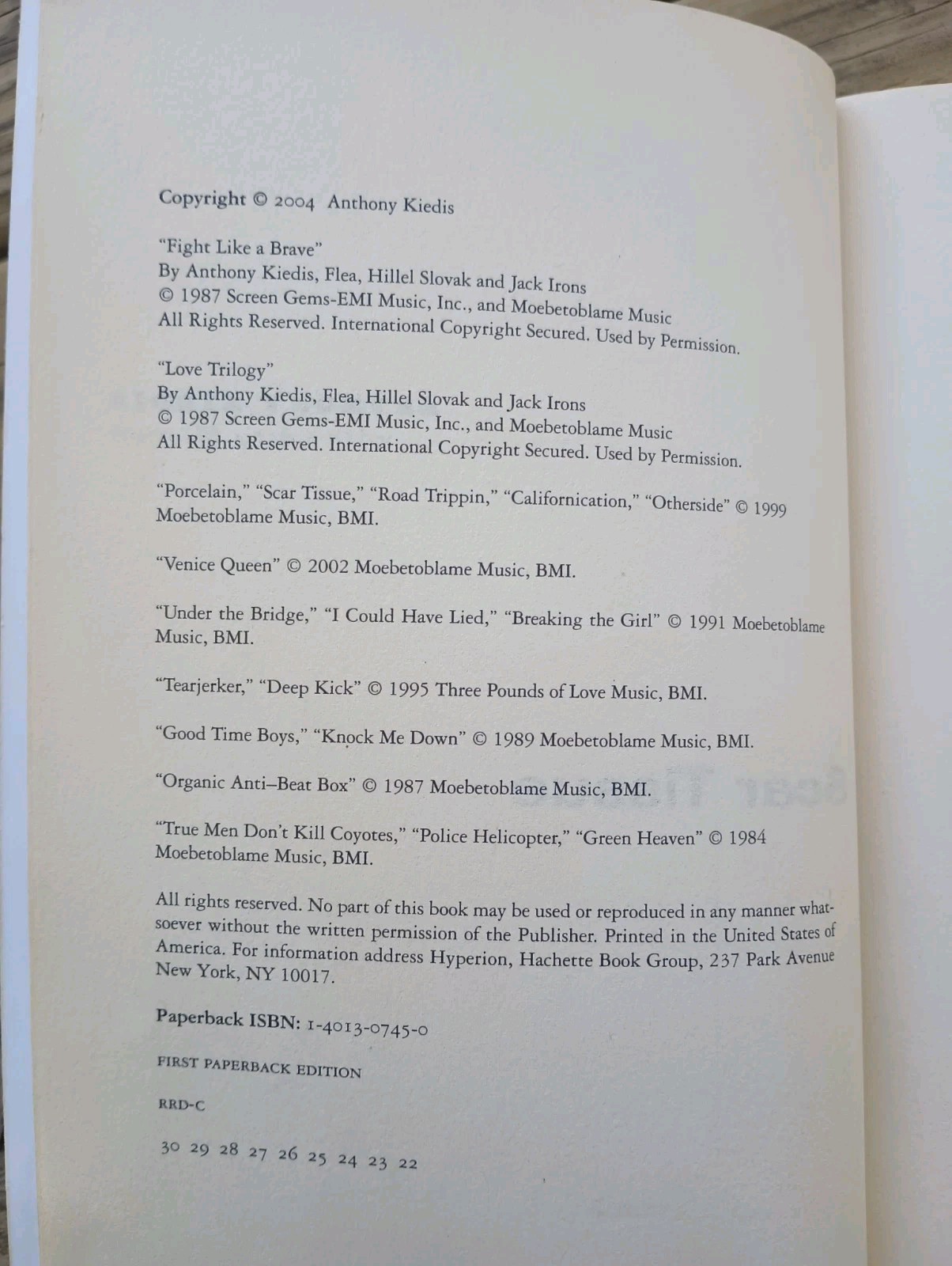 Scar Tissue Paperback Book RHCP Red Hot Chili Peppers Anthony Kiedis & Larry S